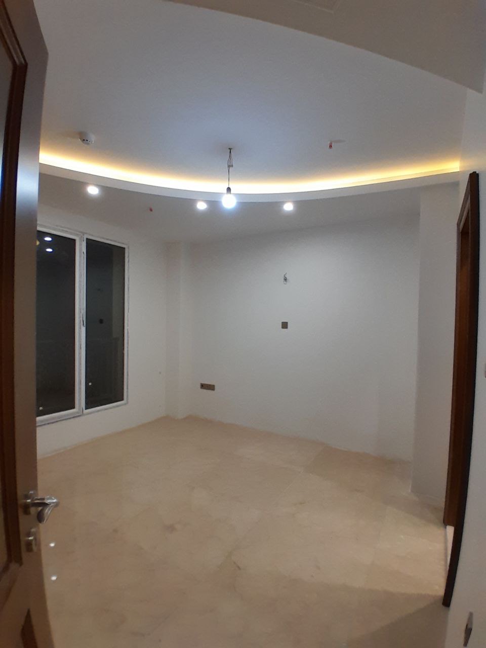 اجاره آپارتمان 260 متر جهانتاب دارای مشاعات ابی فعال