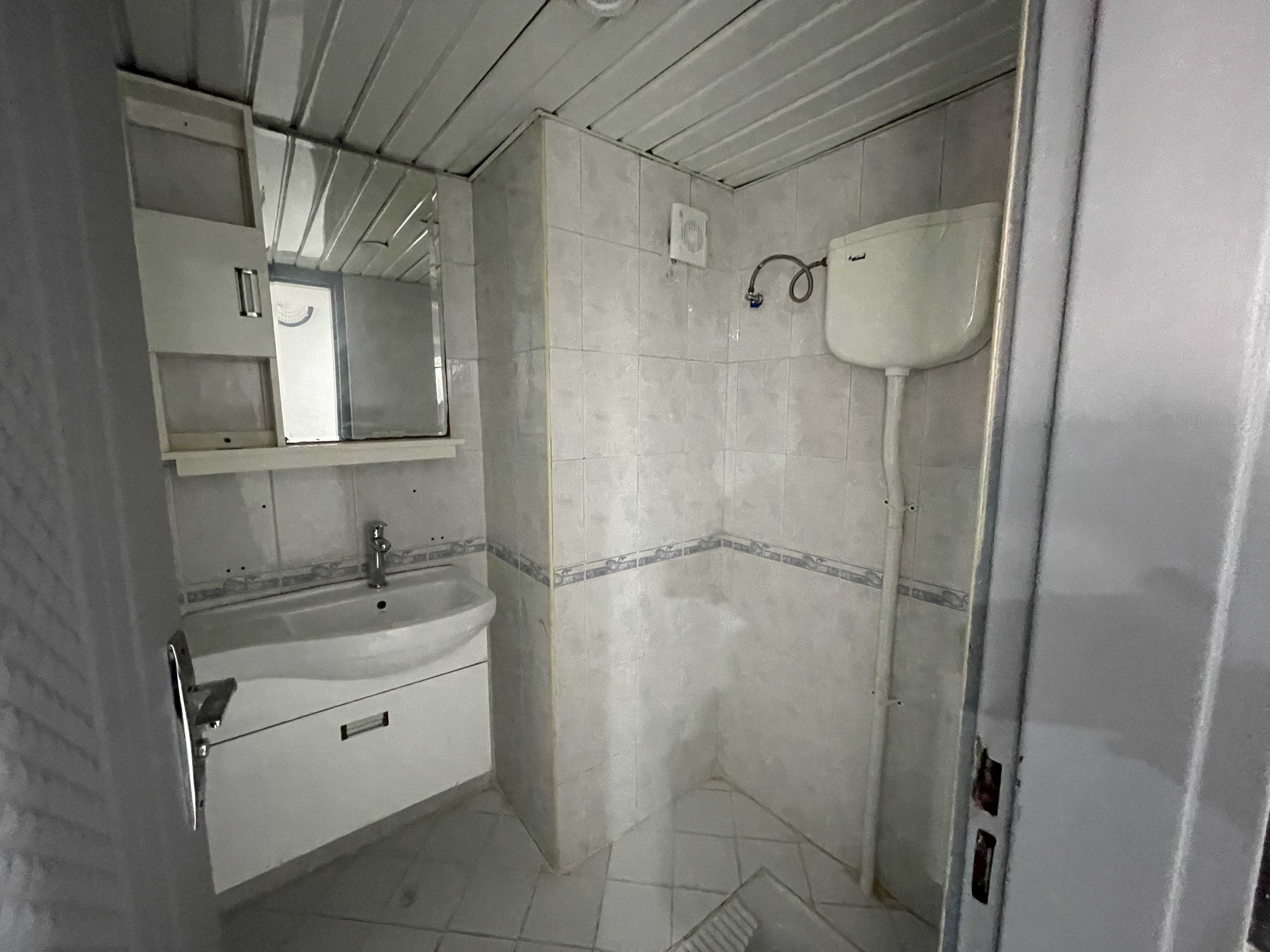 فروش اپارتمان 127 متری در نیاوران