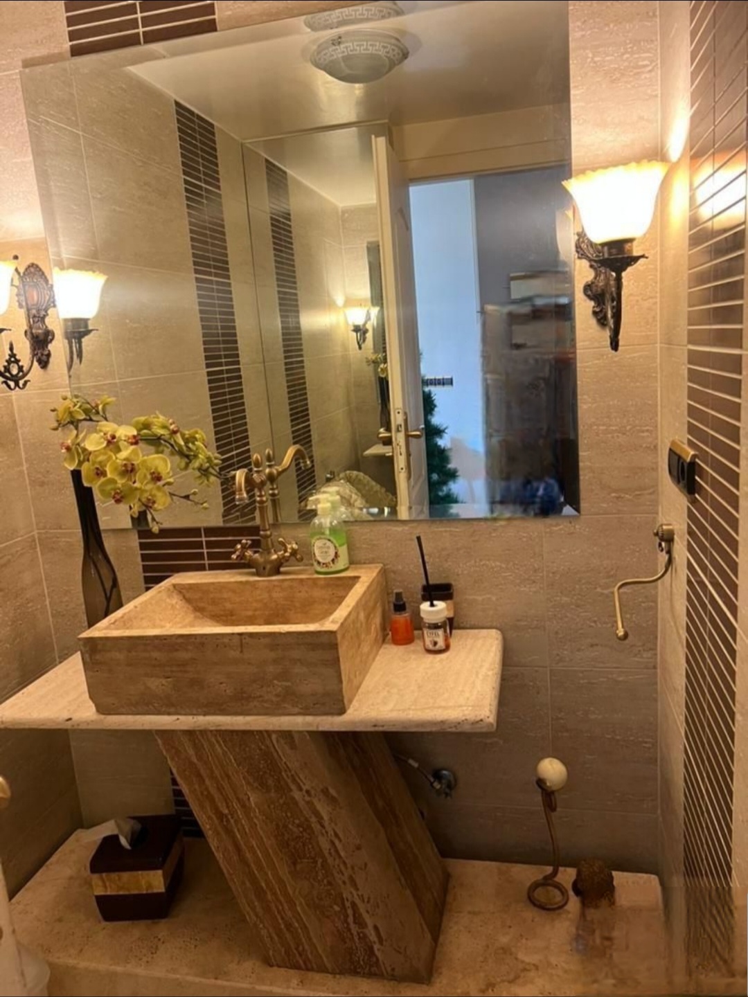 فروش آپارتمان 195 متر اقدسیه