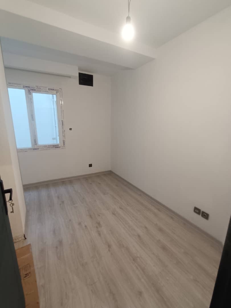 فروش آپارتمان 85 متر 2 خواب فول بازسازی شده