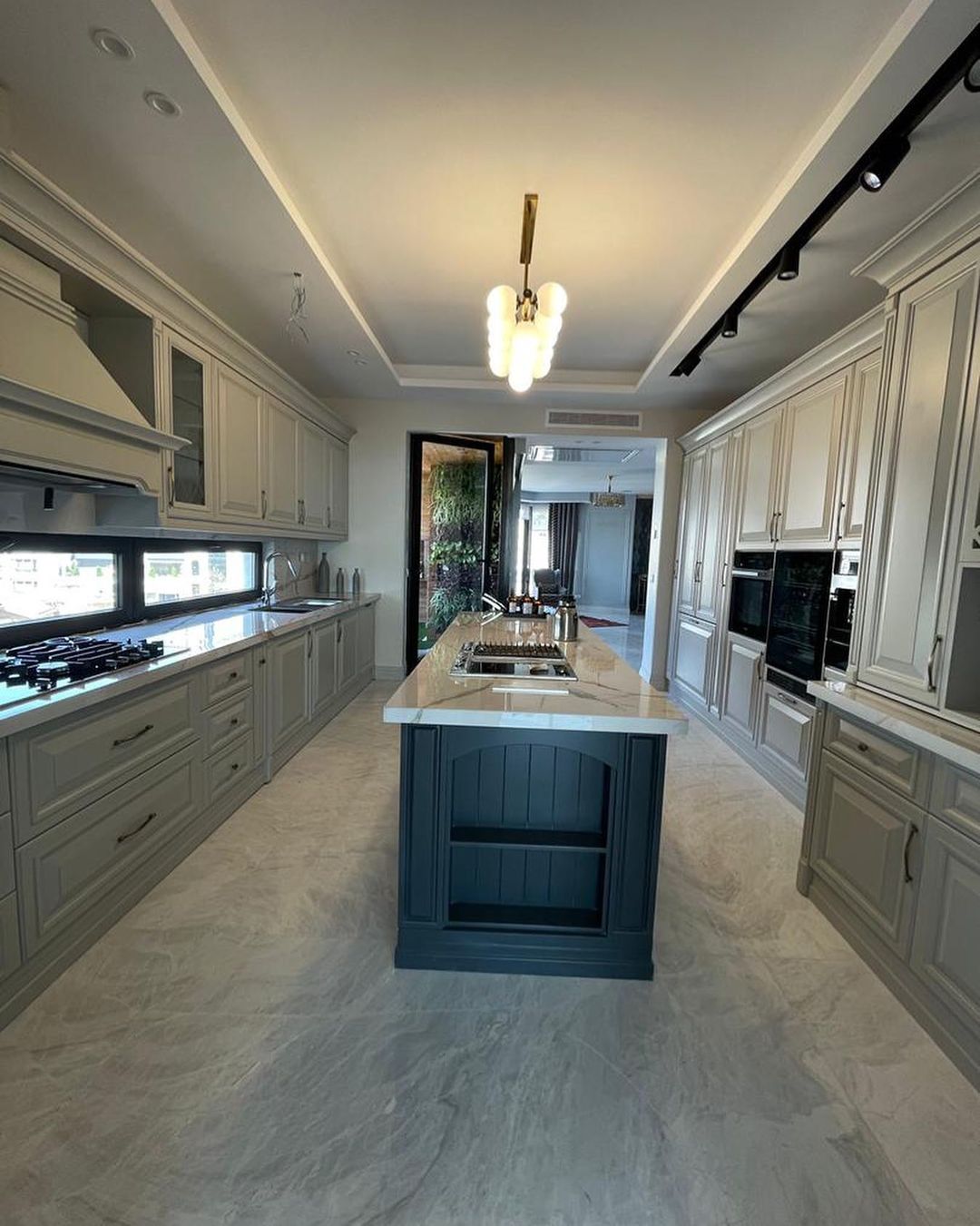 فروش آپارتمان 290 متر نیاوران تاپ لوکیشن