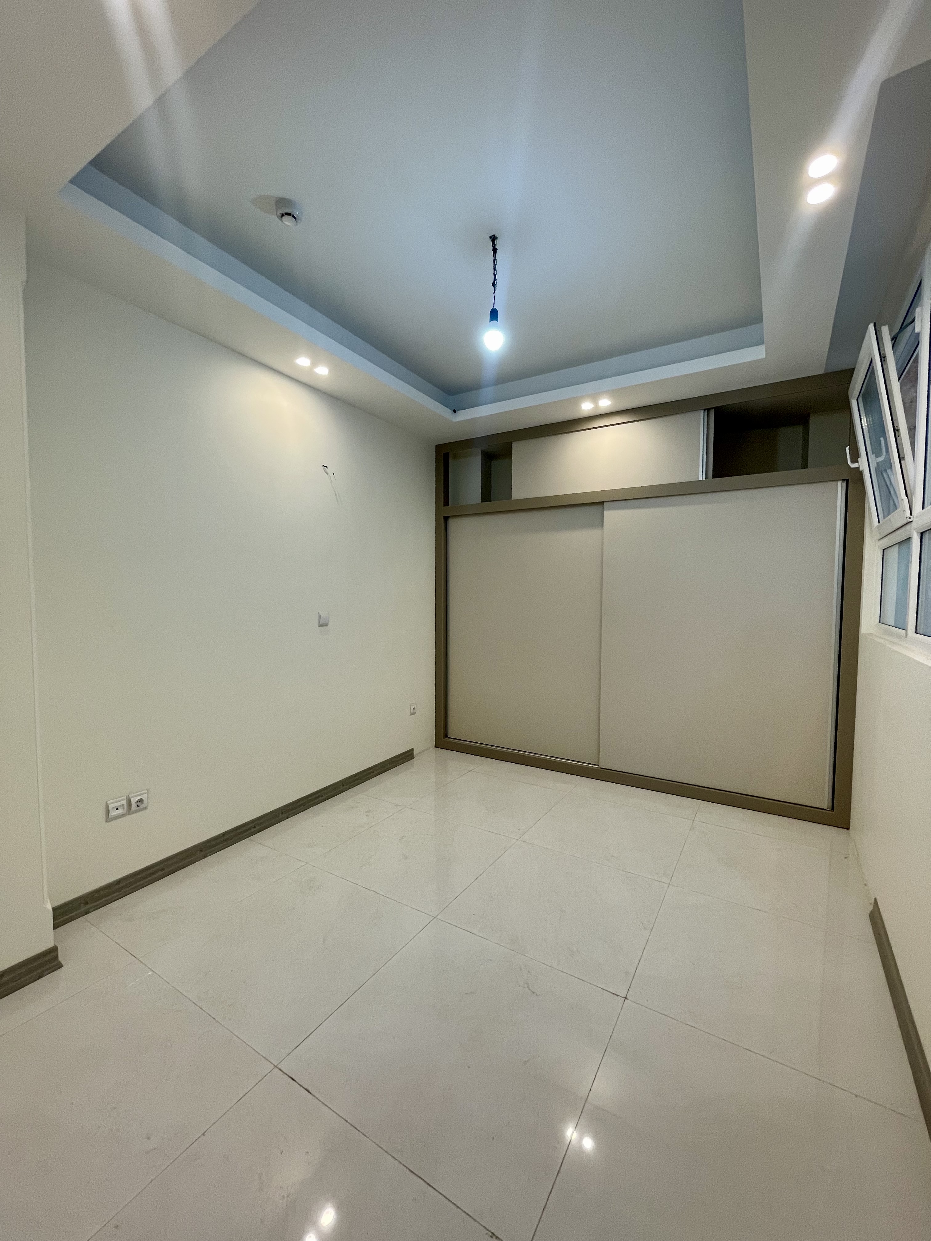 فروش آپارتمان 110متر قیطریه کلید نخورده