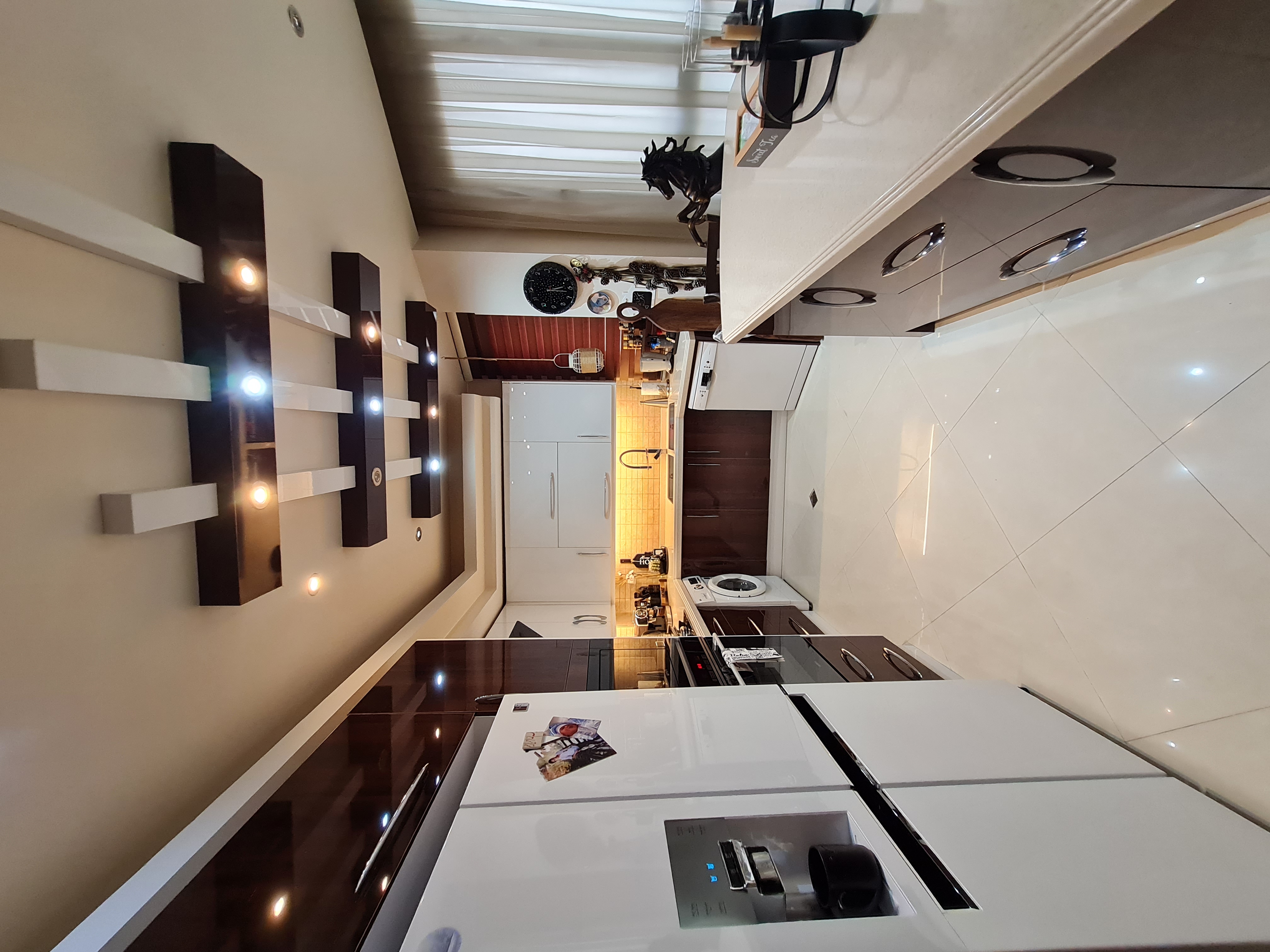 فروش آپارتمان 170 متر تاپ لوکیشن جهانتاب