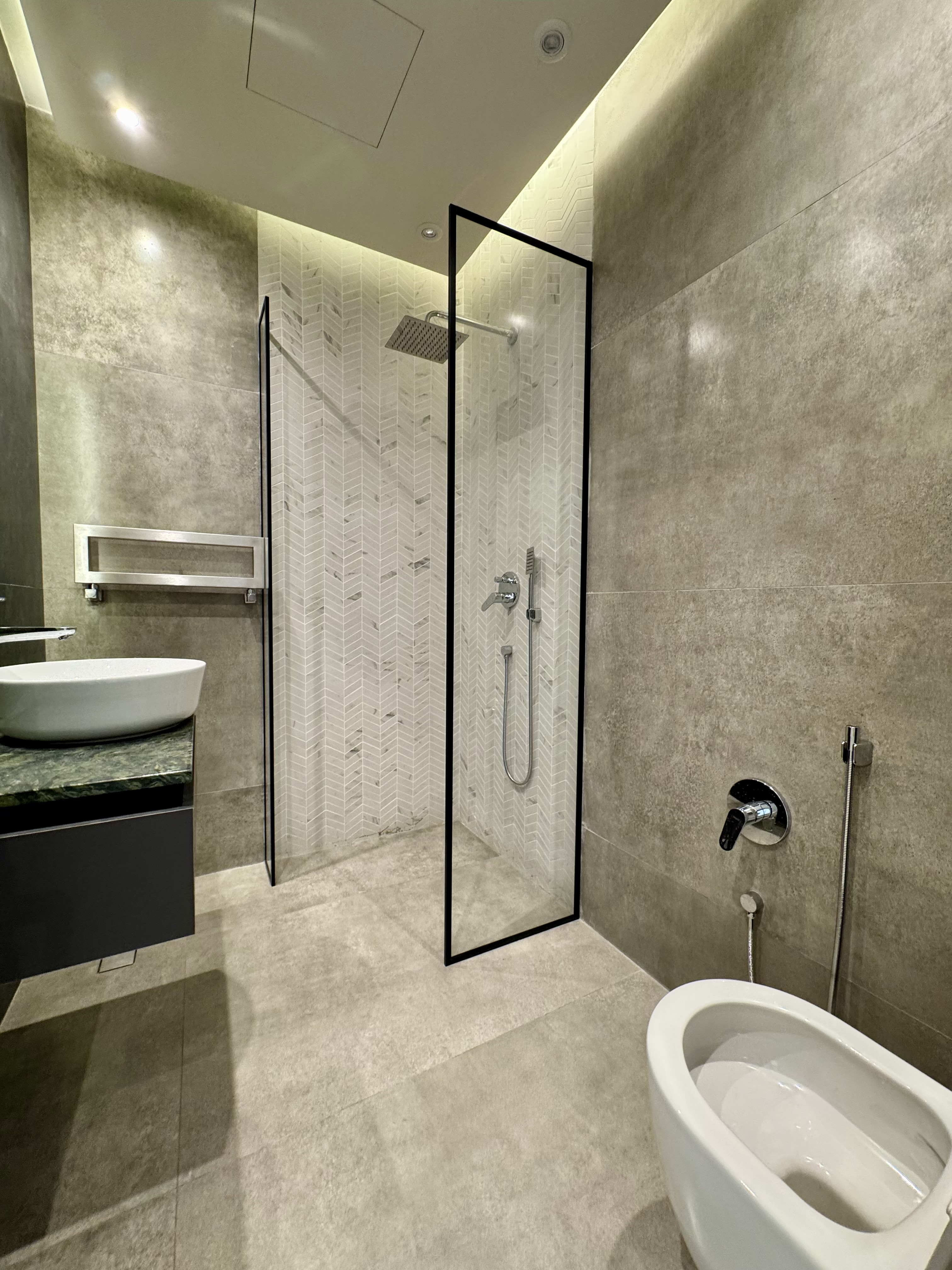 فروش آپارتمان 100متر اقدسیه فول مشاعات