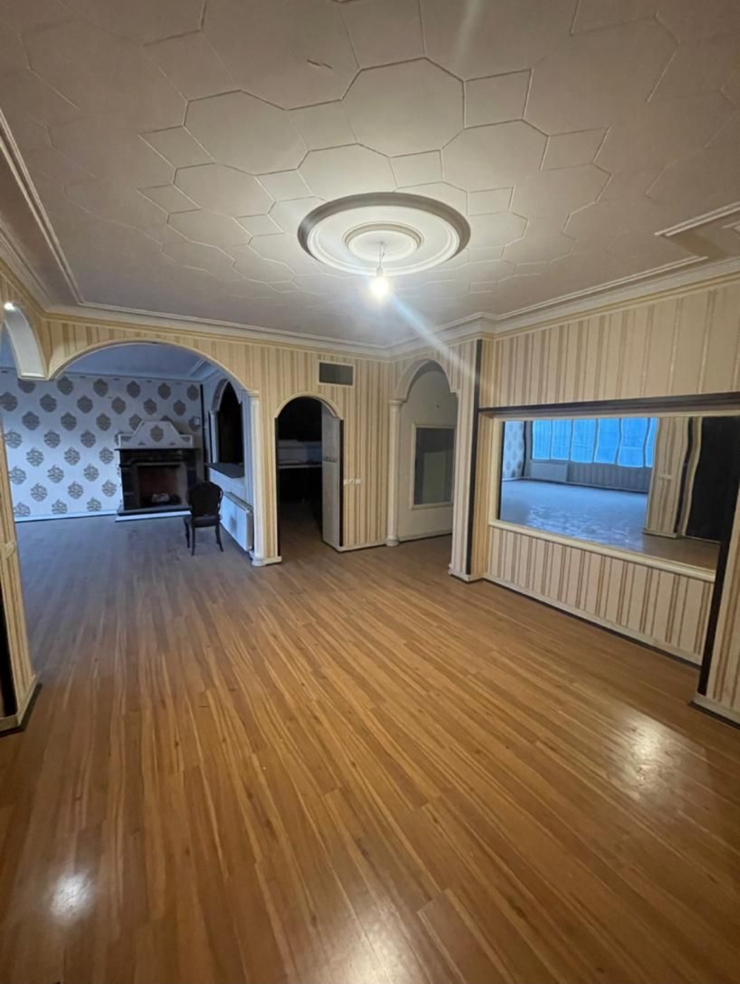 فروش آپارتمان 208 متر کامرانیه شمالی فول امکانات