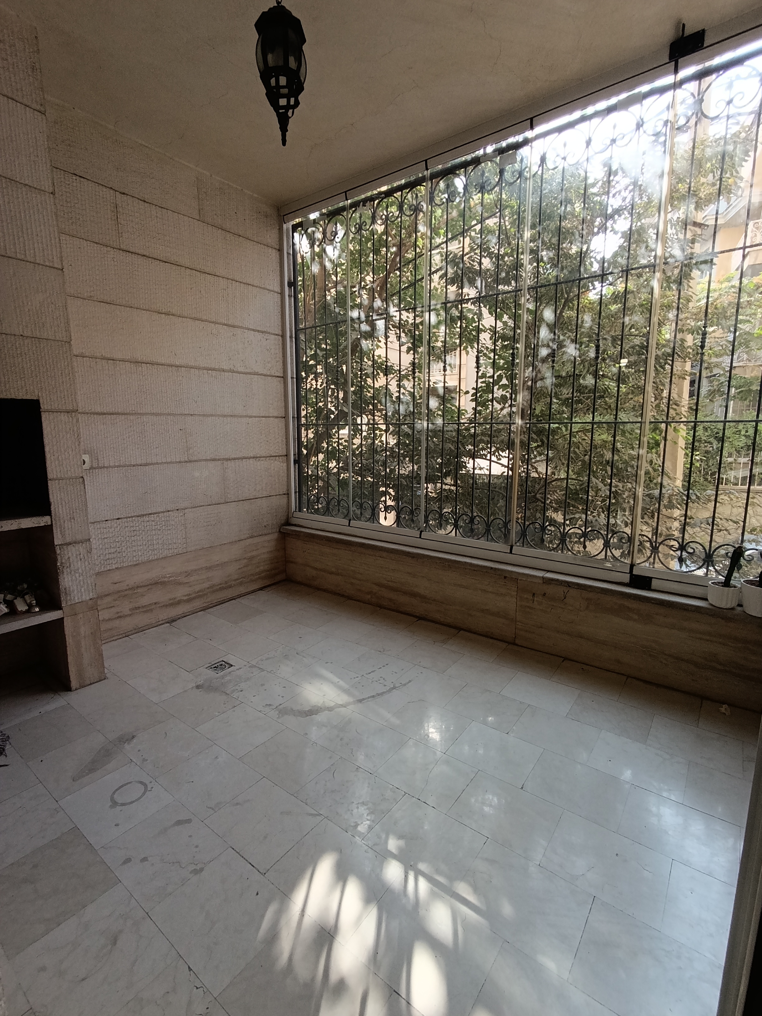 فروش آپارتمان 201متر 3خواب نیاوران 2پارکینگ سندی