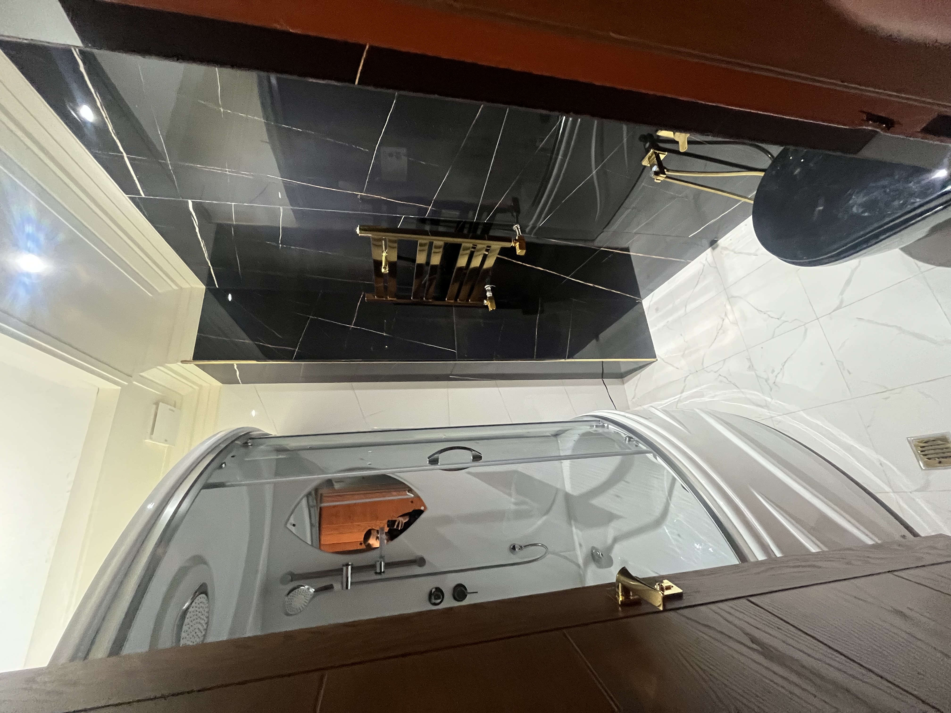 فروش آپارتمان 215 متر قیطریه  3 خواب مستر