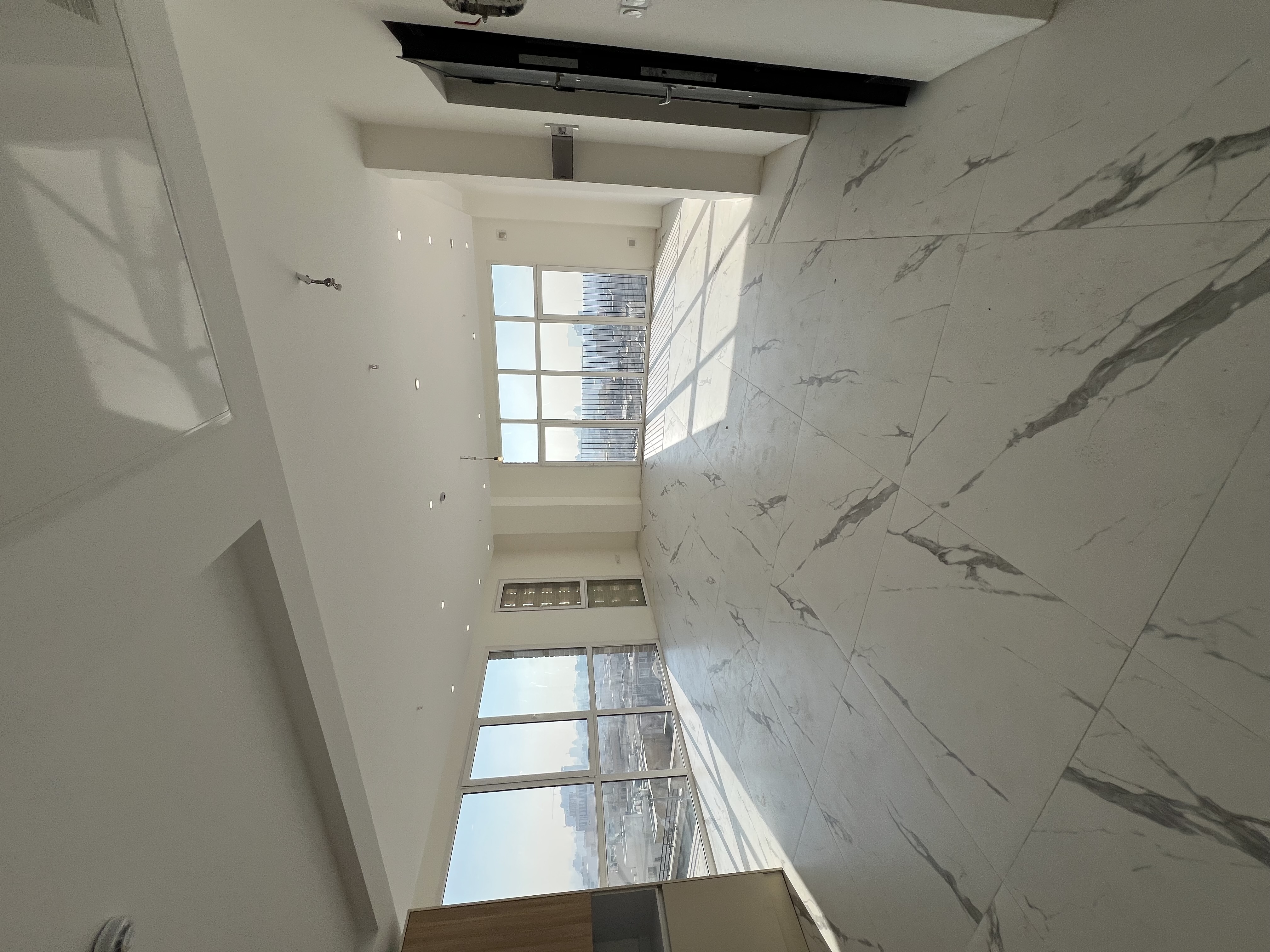 فروش اپارتمان  130 متر آپارتمان 3 جهت نورگیر لاکچری ساخت