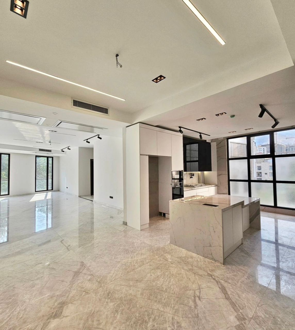 فروش آپارتمان 270 متر نیاوران 3 پارکینگ نوساز