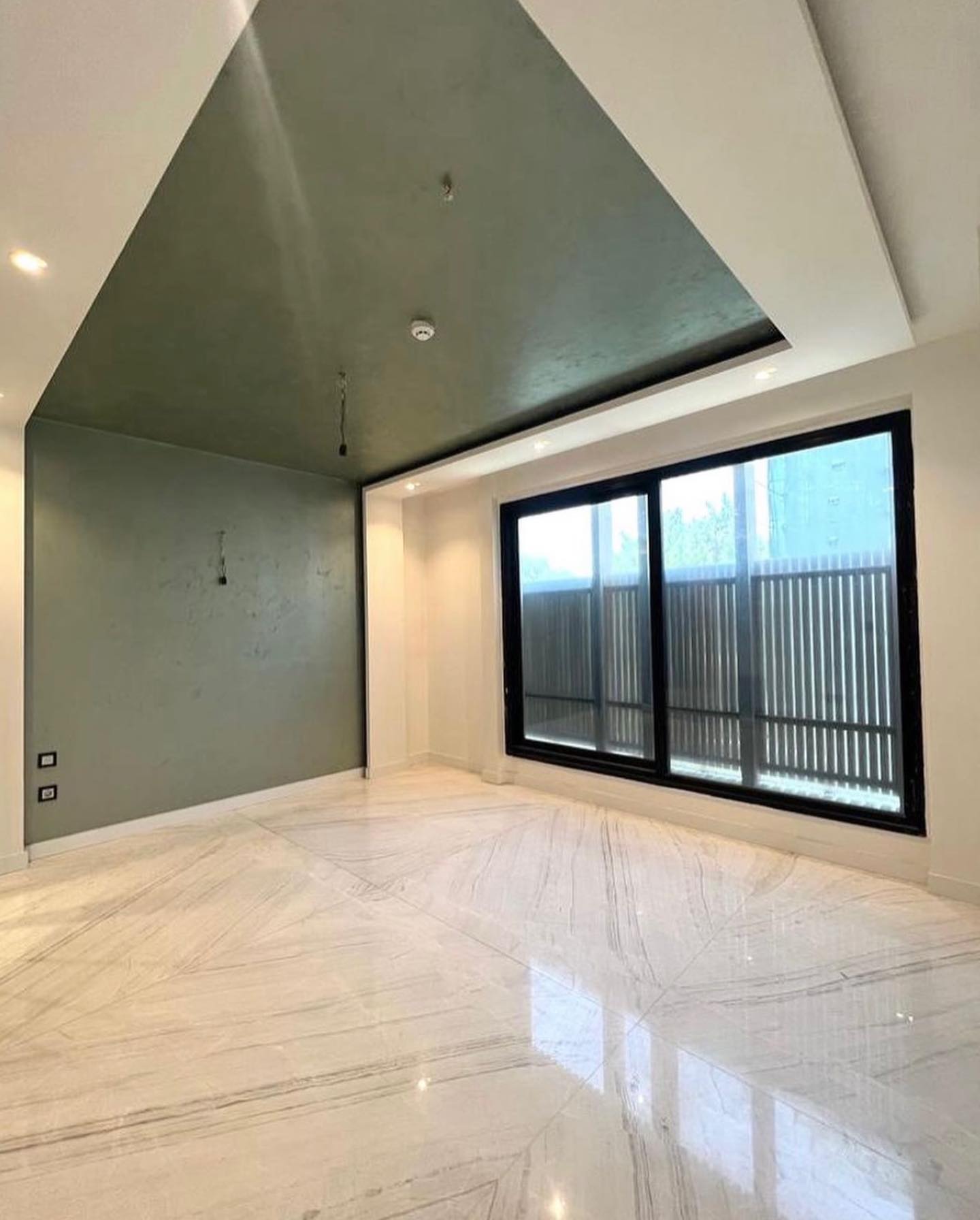 فروش آپارتمان 215متر کامرانیه فول بازسازی مدرن