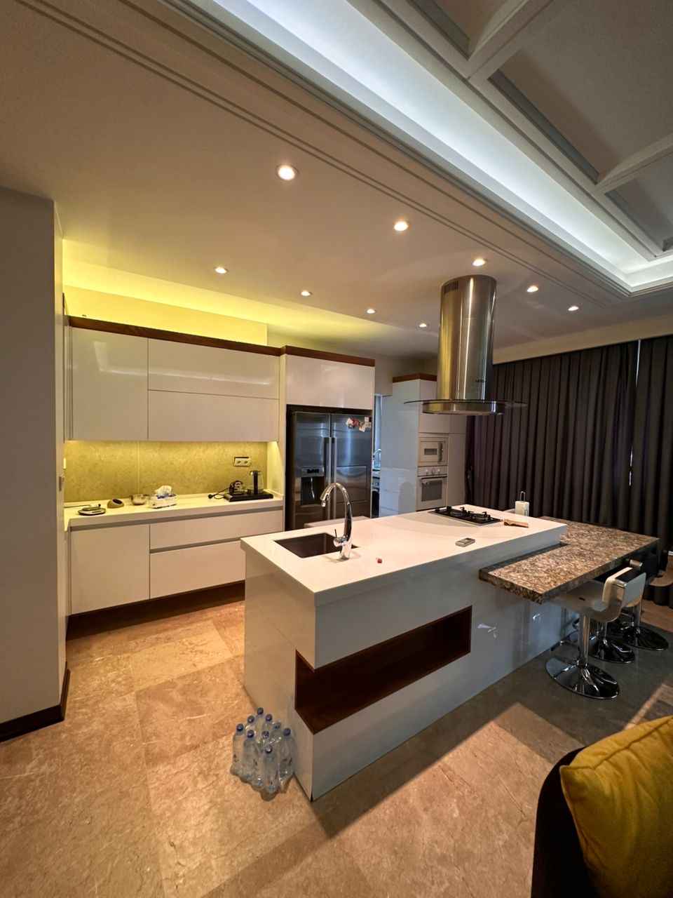 فروش اپارتمان 183متر فرمانيه غربى  تراس قابل چيدمان