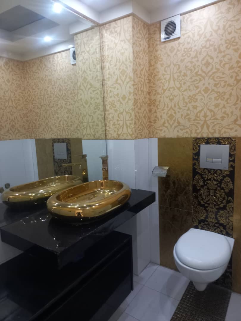 اجاره 125 متر اپارتمان فول امکانات با مشاعات آبی فعال