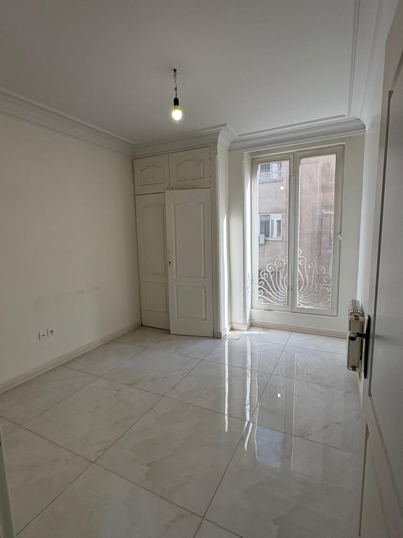 فروش آپارتمان  220 متر قلب منظریه  نورگیر مستقیم