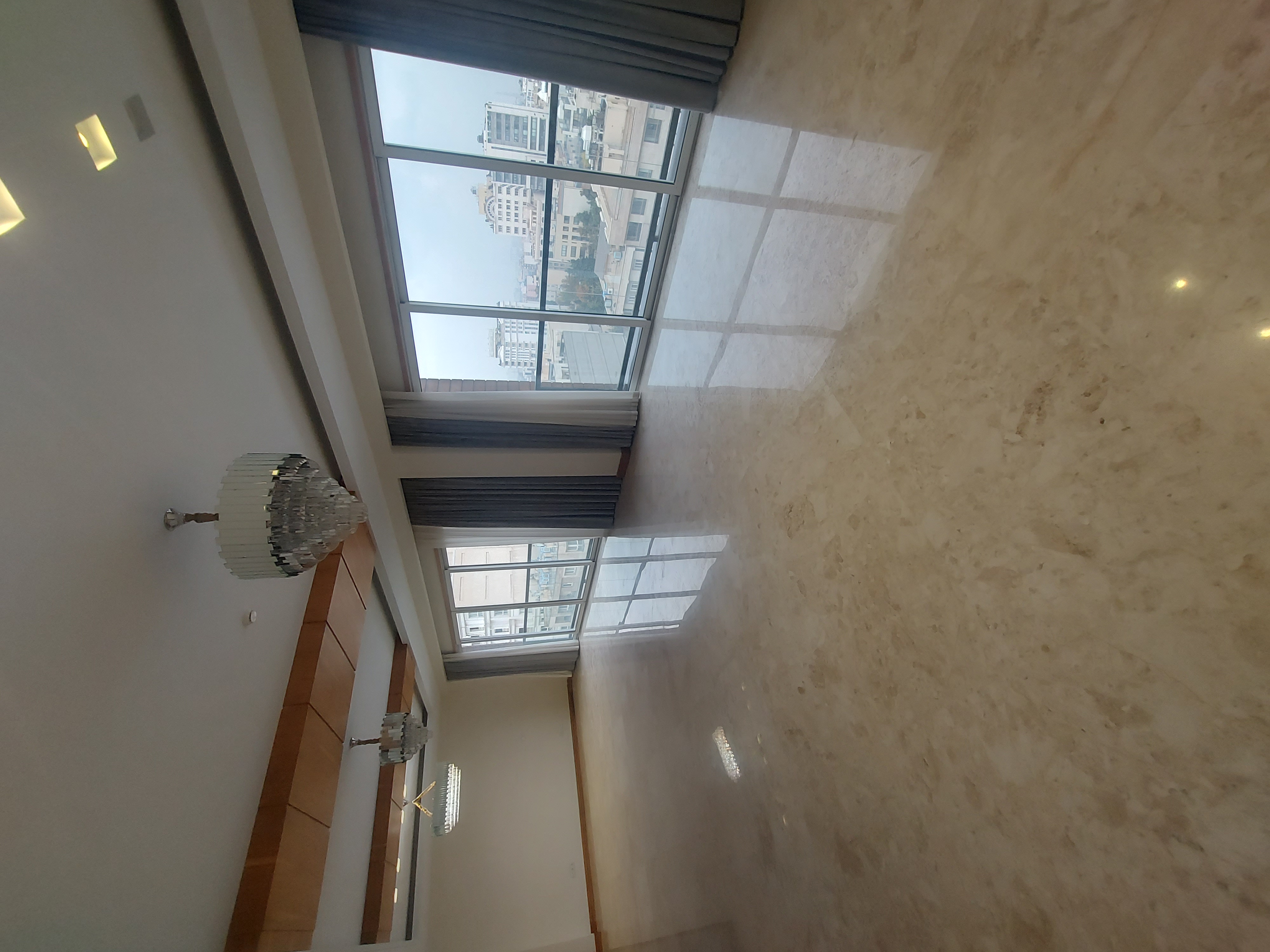 فروش برج باغ 190متر 3خواب فول بازسازی سه جهت نور و ویو