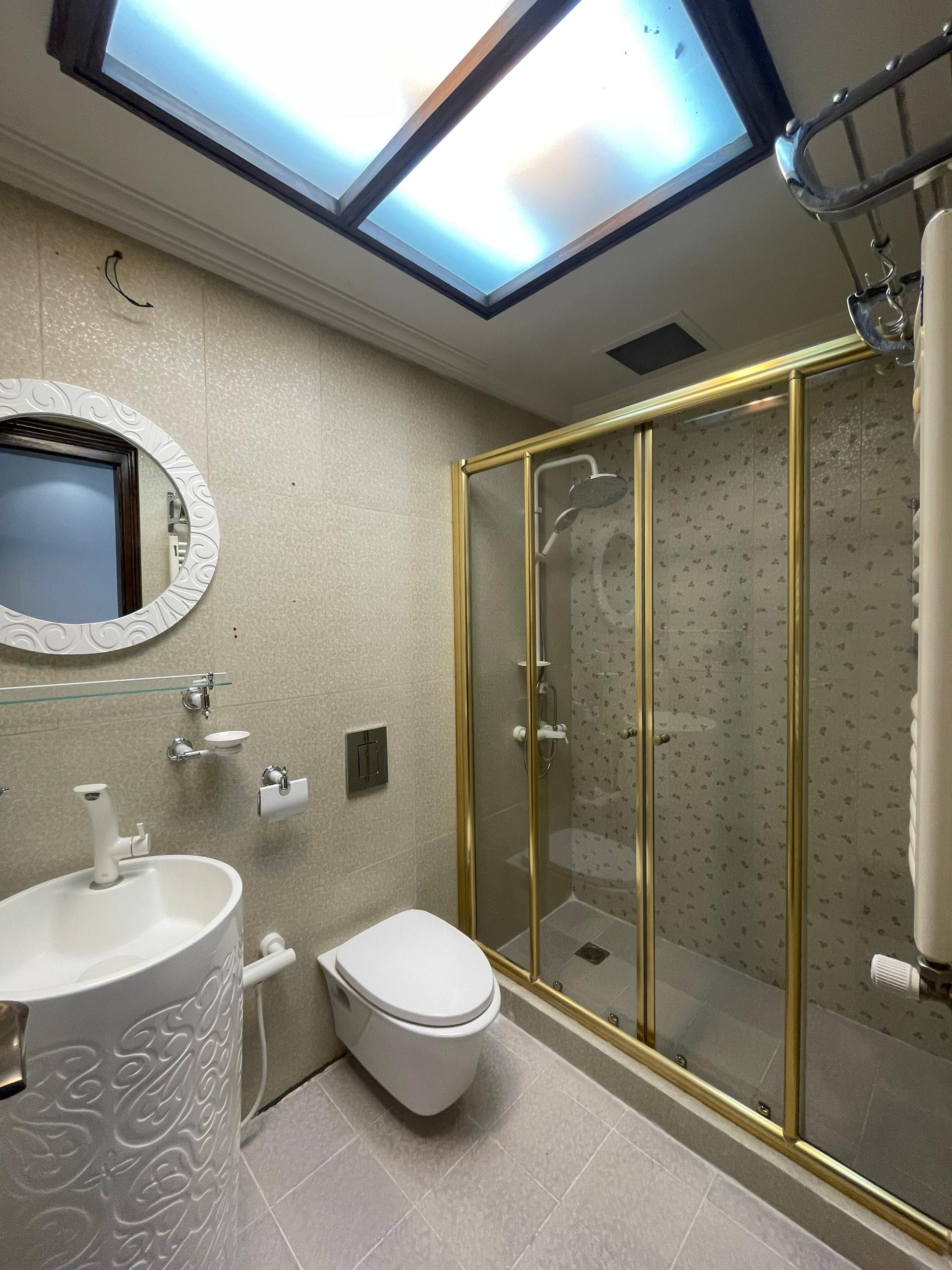 اجاره آپارتمان 200متر فرمانیه سه خواب پشت سفارت ایتالیا