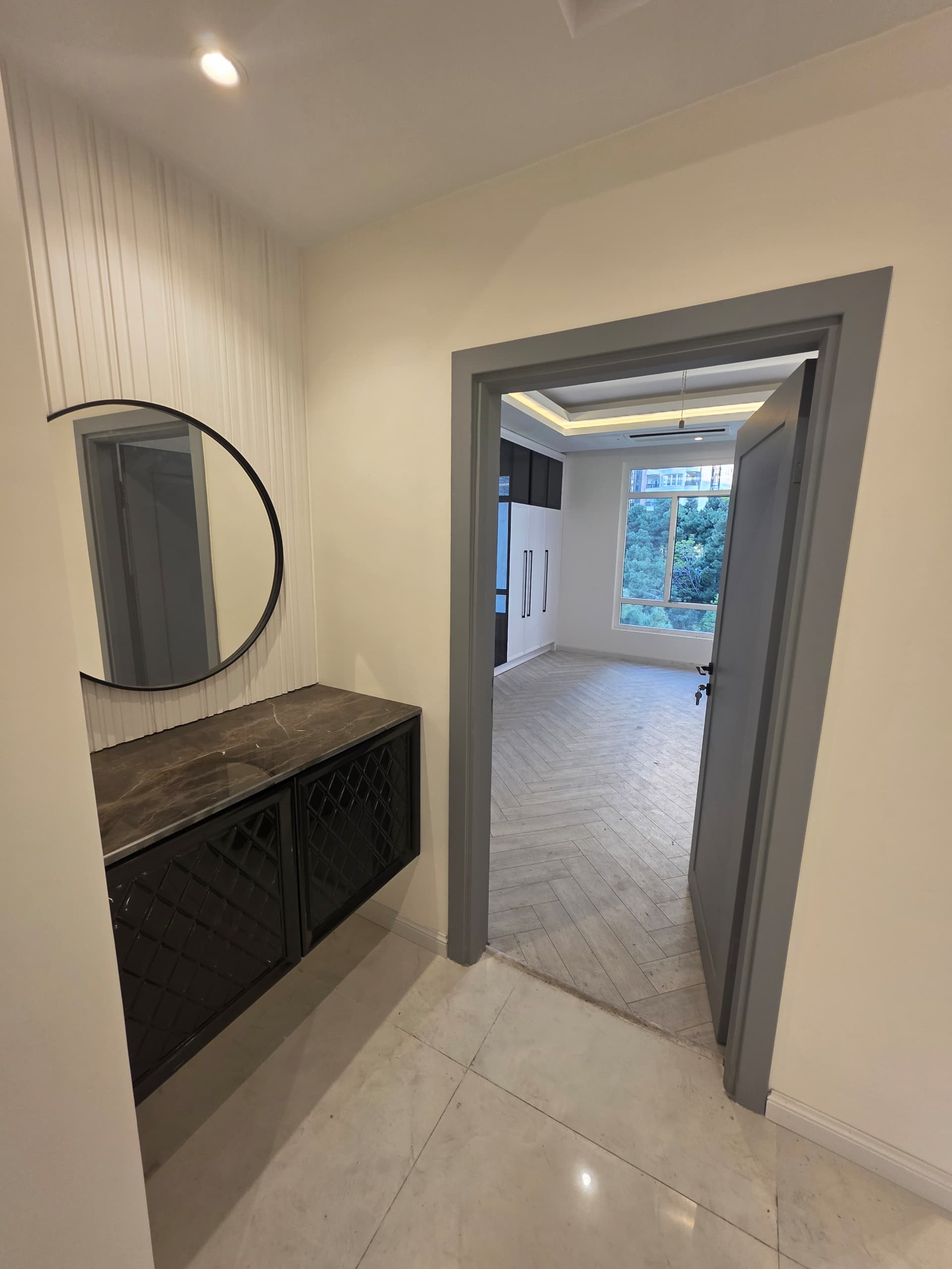 فروش آپارتمان 178 متر  الهیه  کلید نخورده  با مشاعات آبی