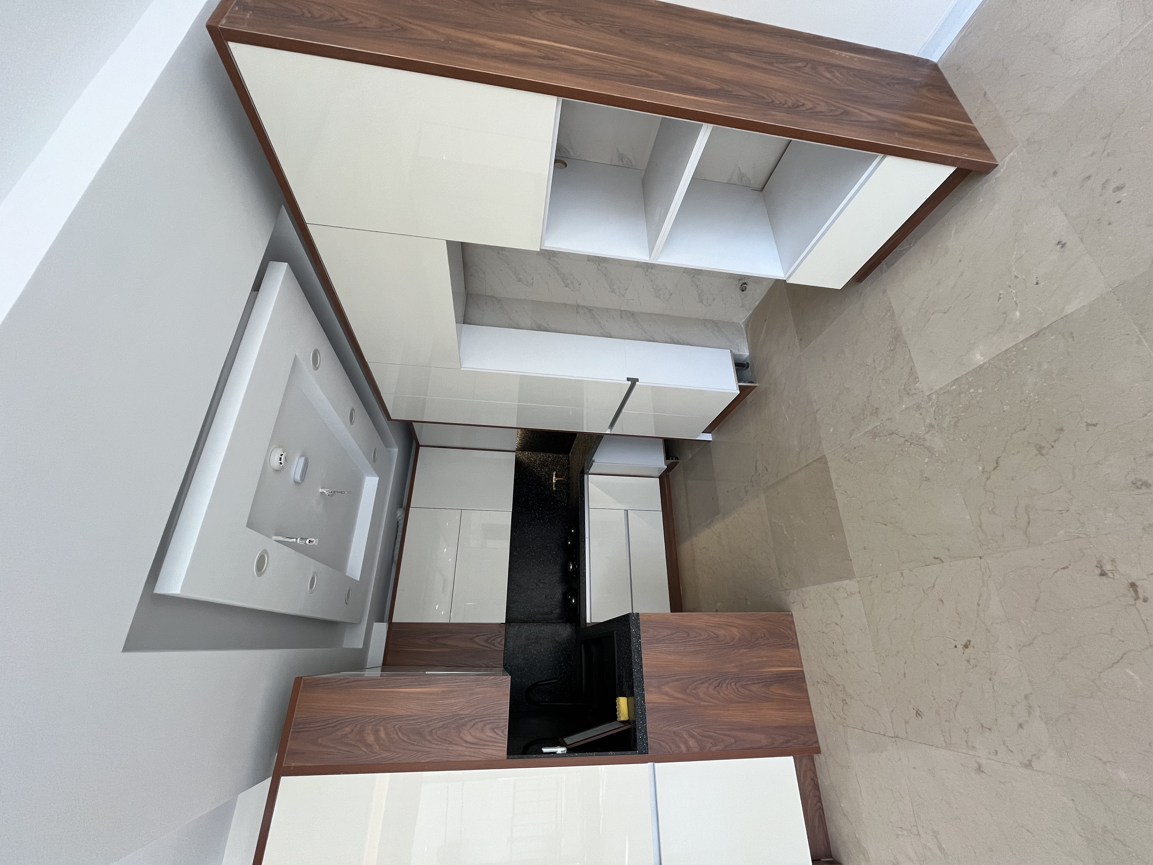 فروش آپارتمان نوساز 115 متر با 2 پارکینگ در تاپ لوکیشن اختیاریه