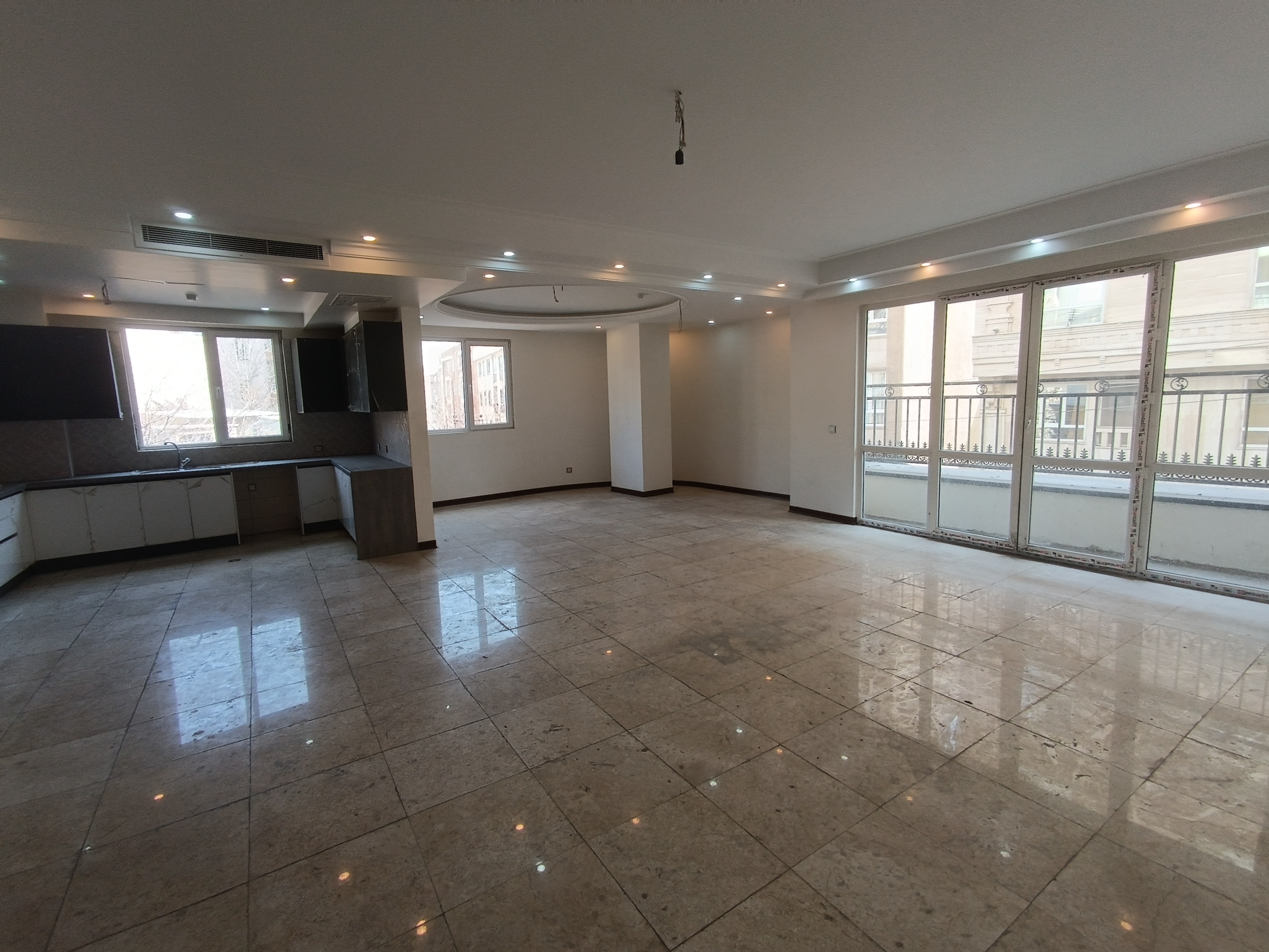 فروش آپارتمان 250 داراباد متر 3 خواب فول مشاعات فعال لابی و سرایدار