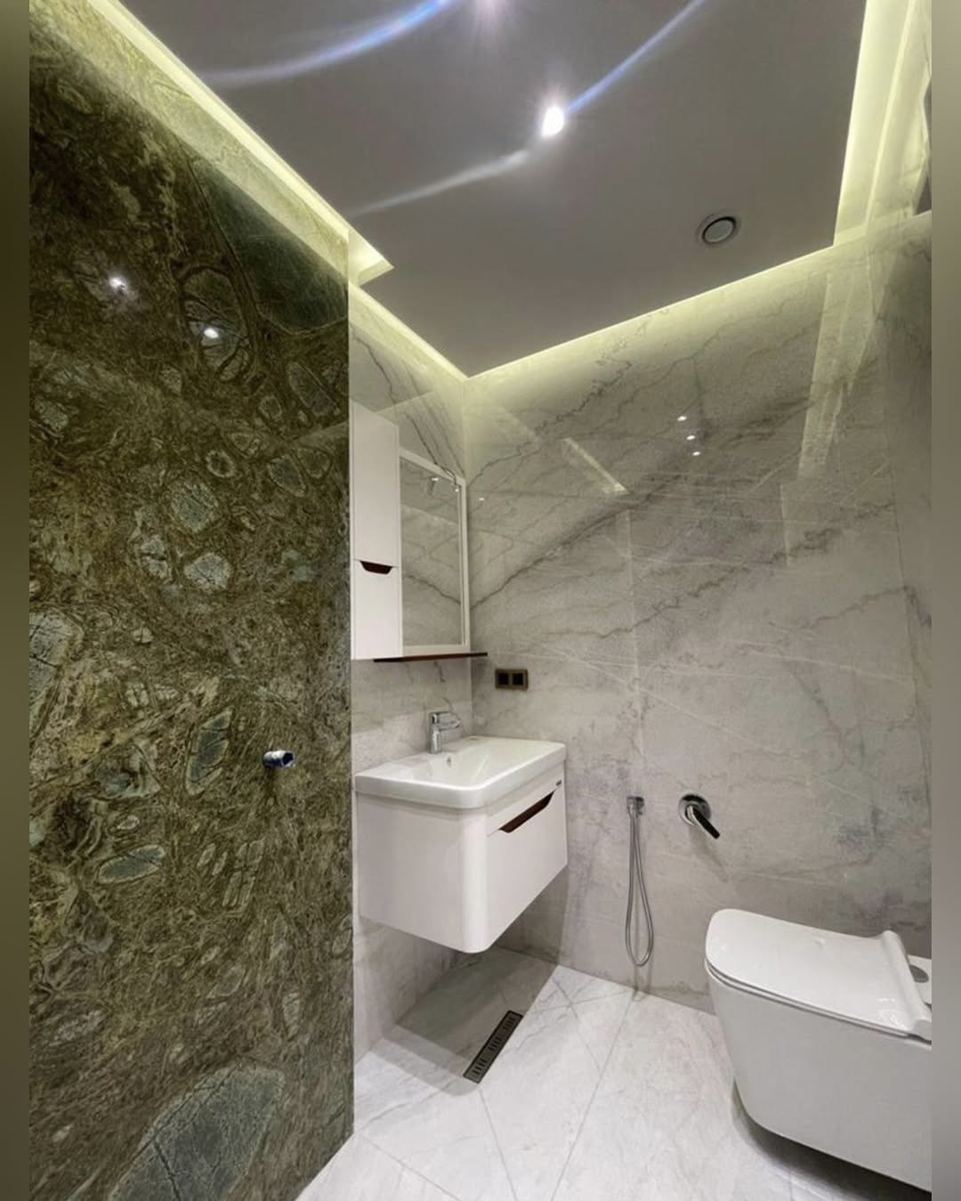 فروش آپارتمان 210 متر نیاوران سه مستر