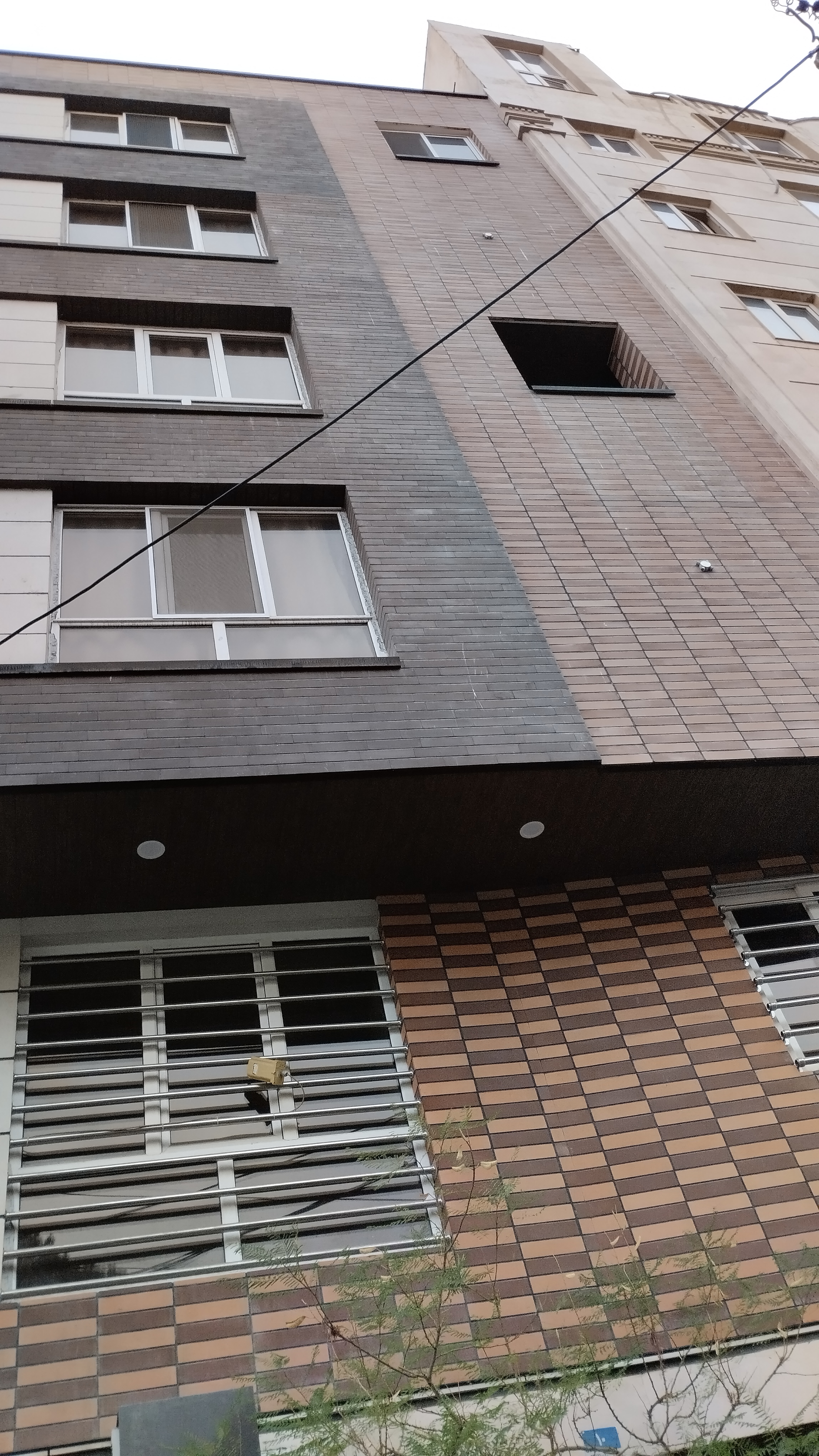 فروش آپارتمان 90 متر دربند 2 خواب فول امکانات