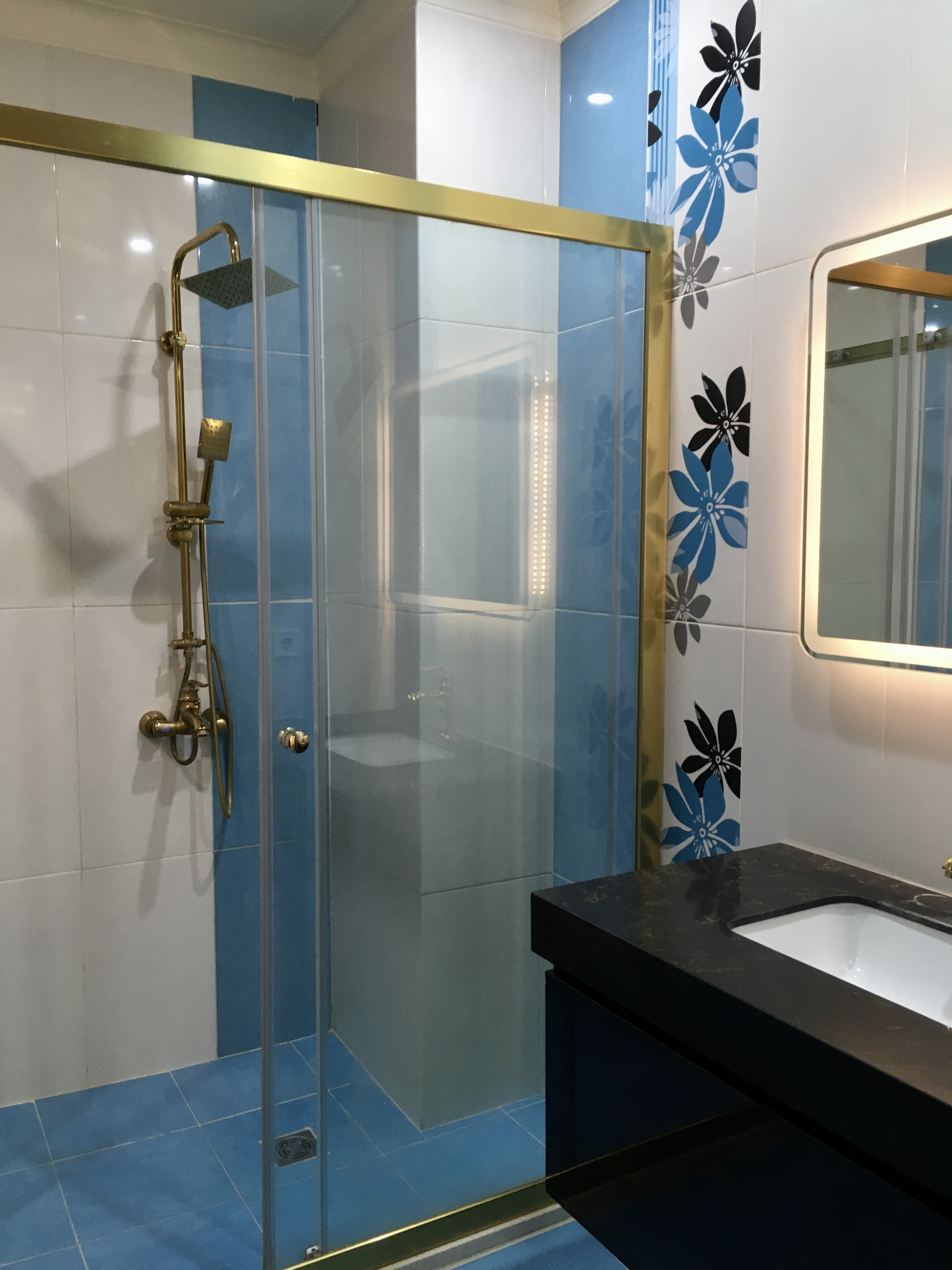 اجاره آپارتمان 270 متر فرمانیه 4 پارکینگ