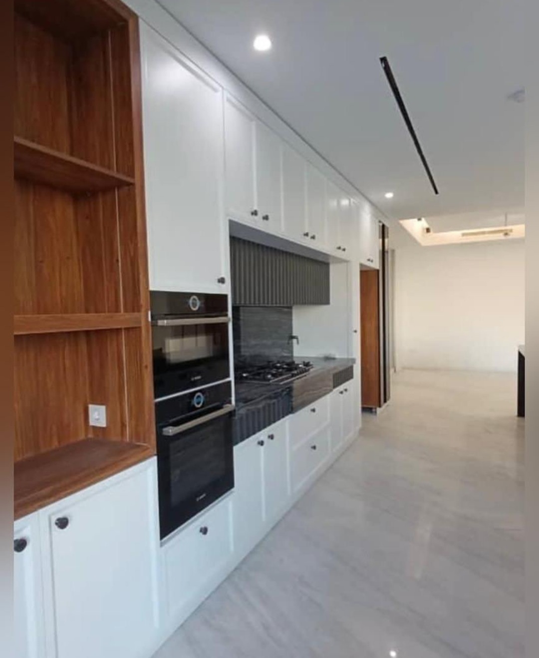 فروش آپارتمان دولت 180متر تکواحدی 2پارکینگ