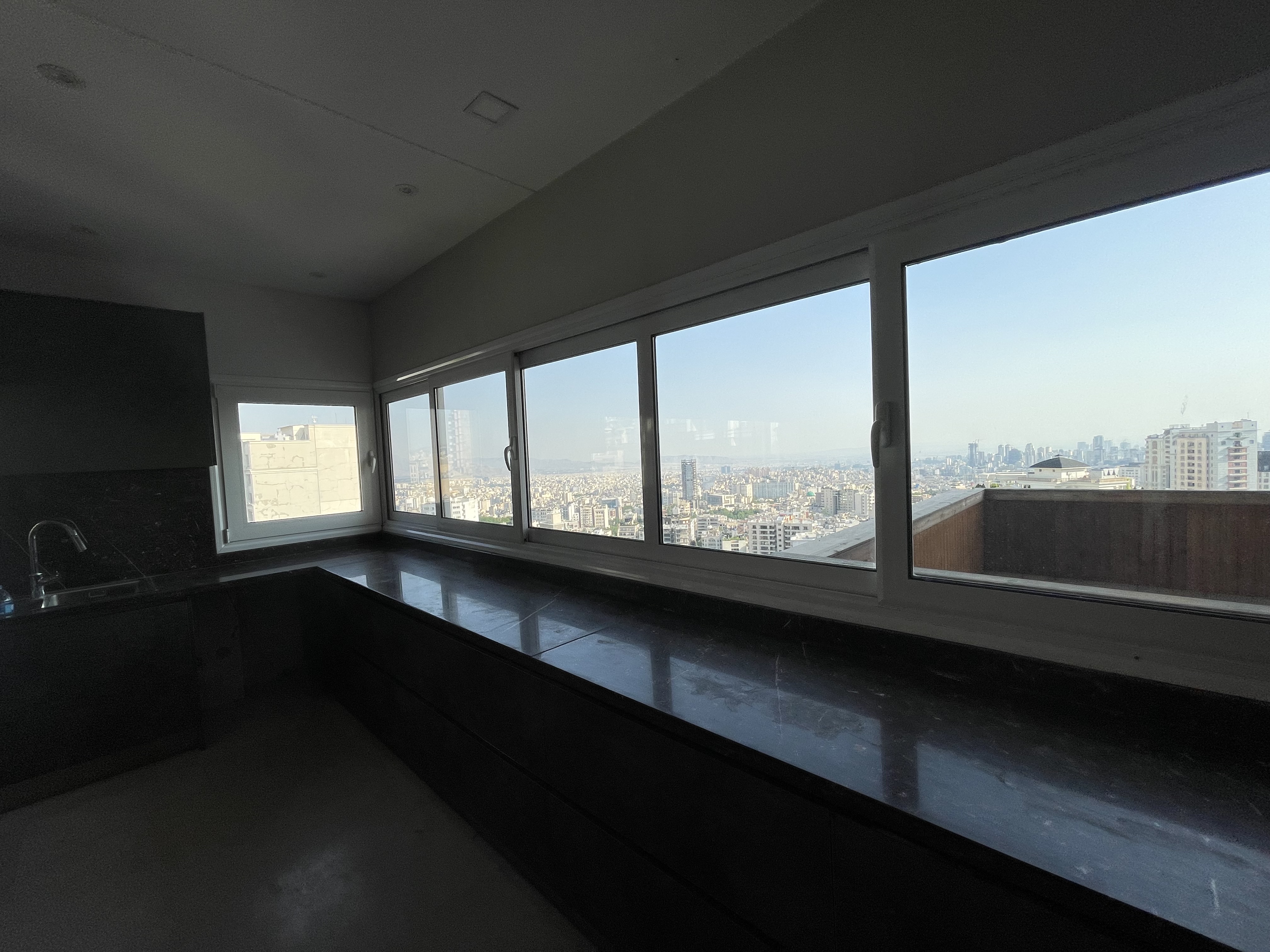 فروش آپارتمان 110  متر قیطریه کلید نخورده