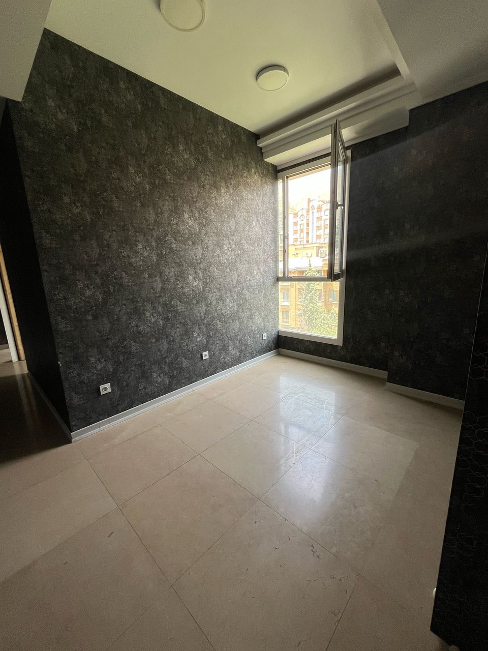 اجاره اداری 70متر  نیاوران