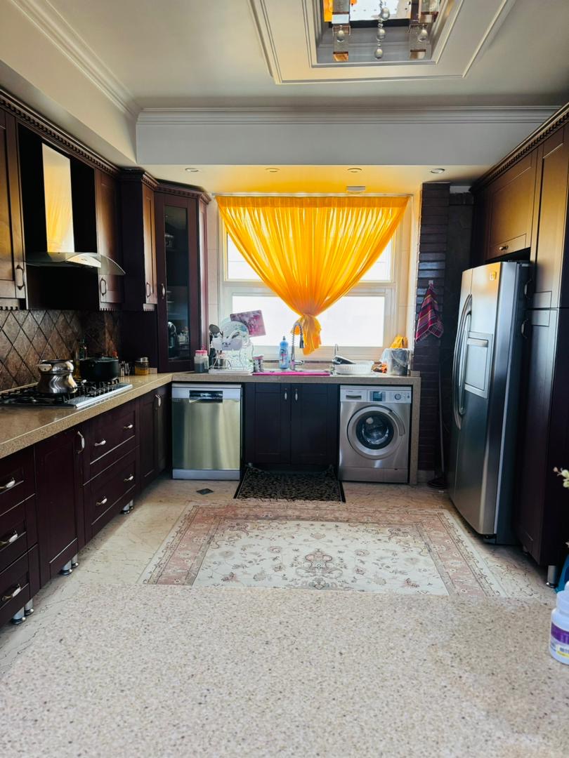 اجاره آپارتمان 210متر فرمانیه سه خواب تاپ لوکیشن