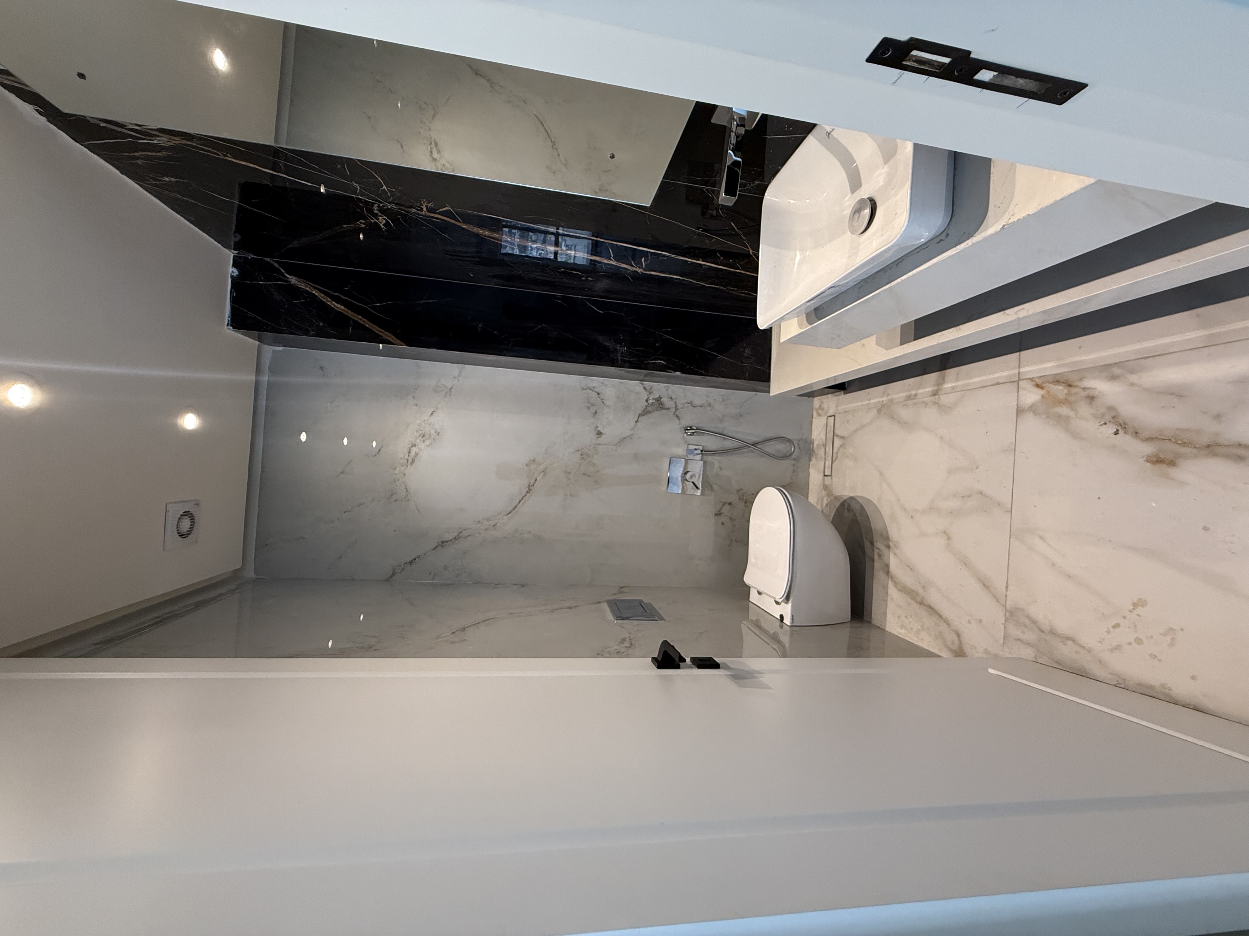 فروش آپارتمان 180 متر اندرزگو