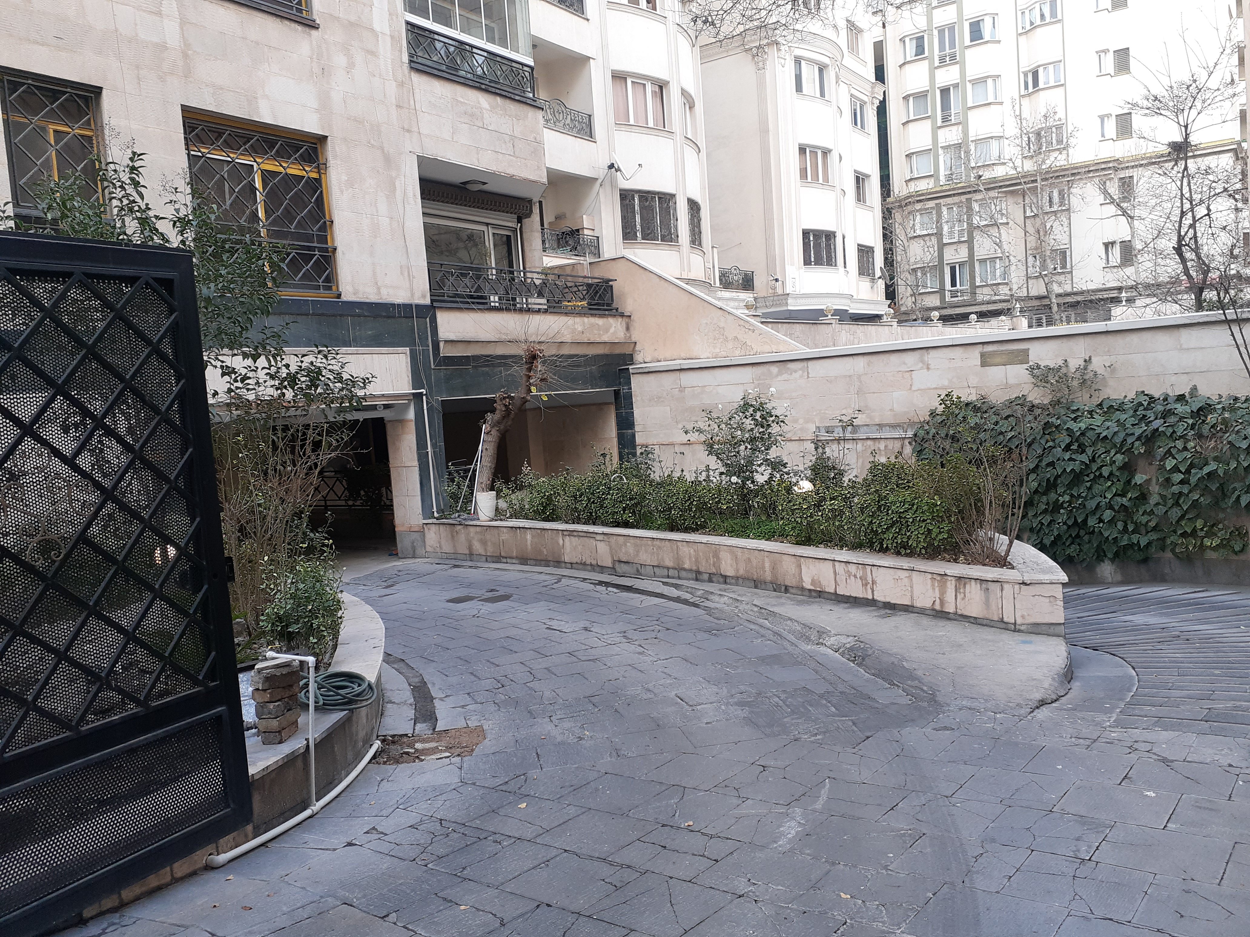 فروش آپارتمان 140 متر دروس 2 پارکینگ