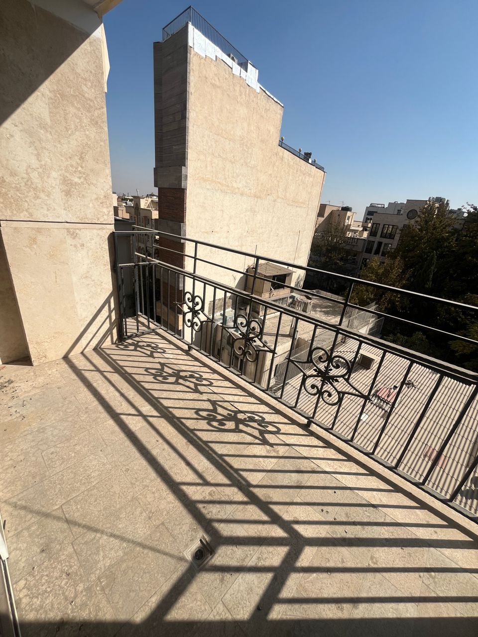 فروش آپارتمان 100 متر نیاوران 2 خواب