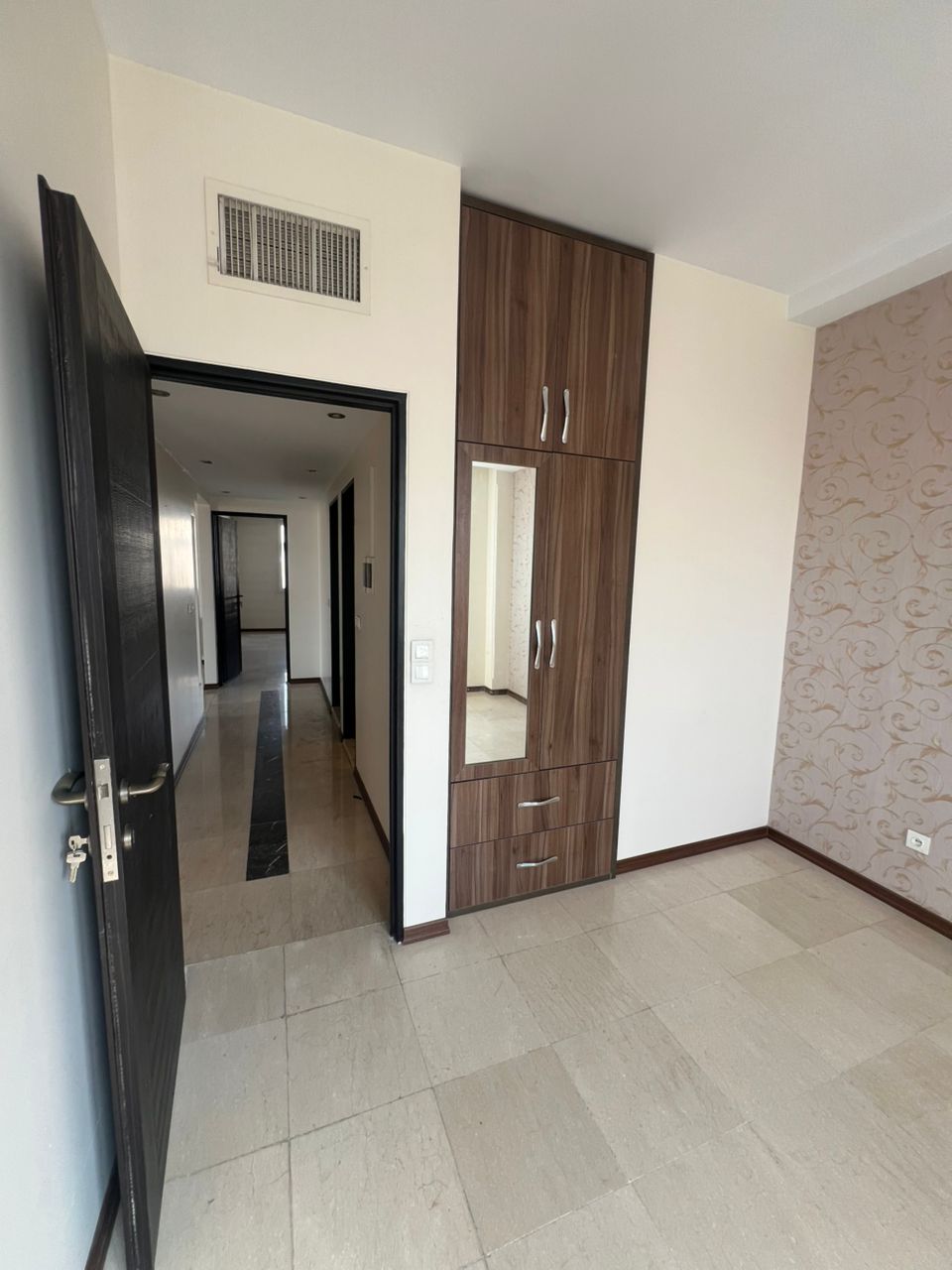 اجاره آپارتمان 150متر مدائن فول امکانات تخلیه