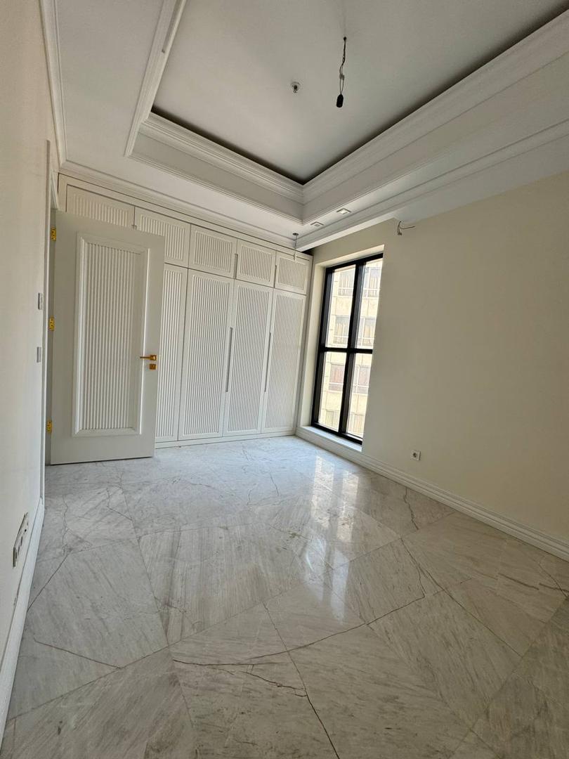 فروش آپارتمان 190 متر فرمانیه برج باغ