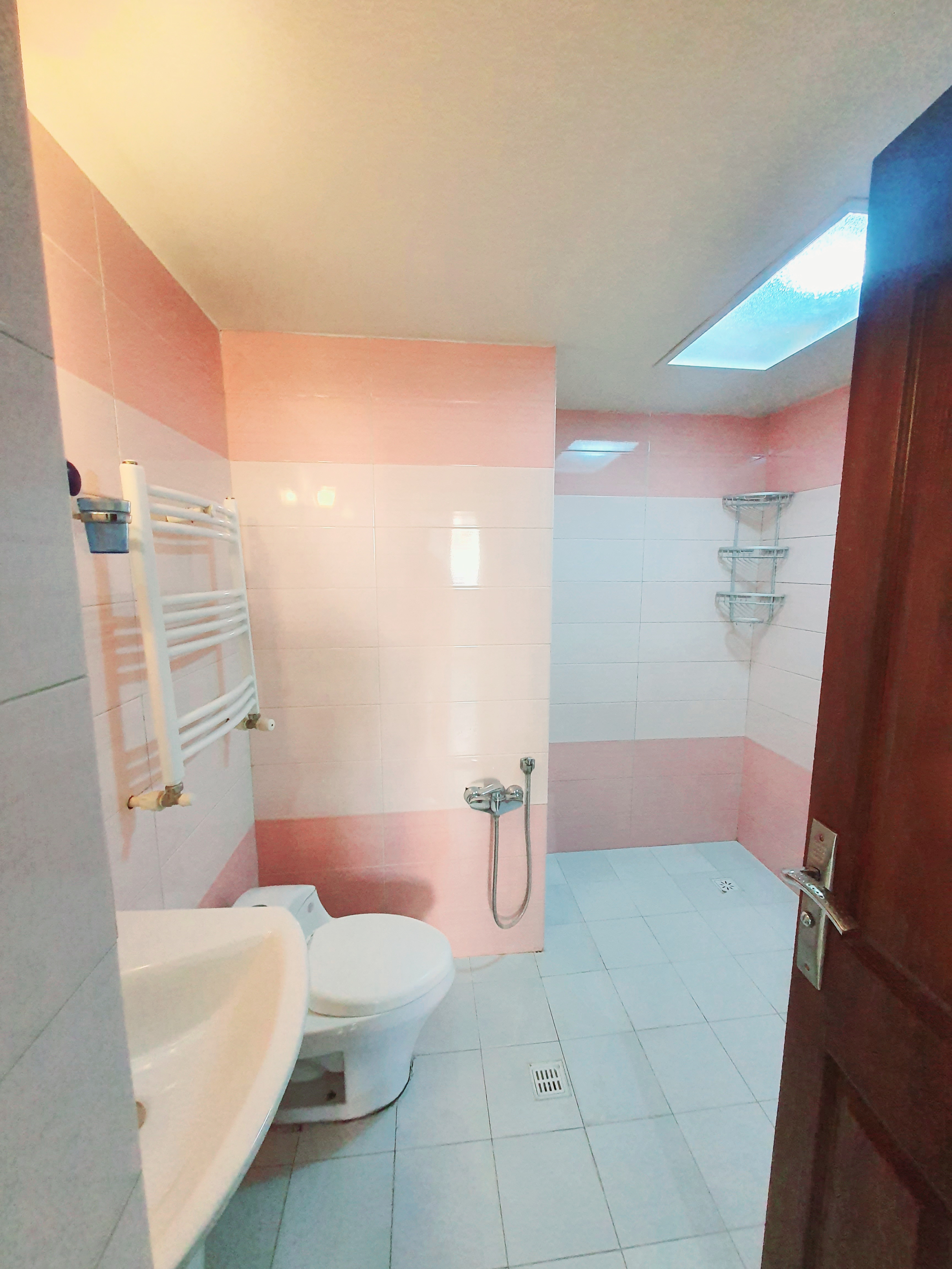 اجاره آپارتمان 84 متر نارمک دو خواب