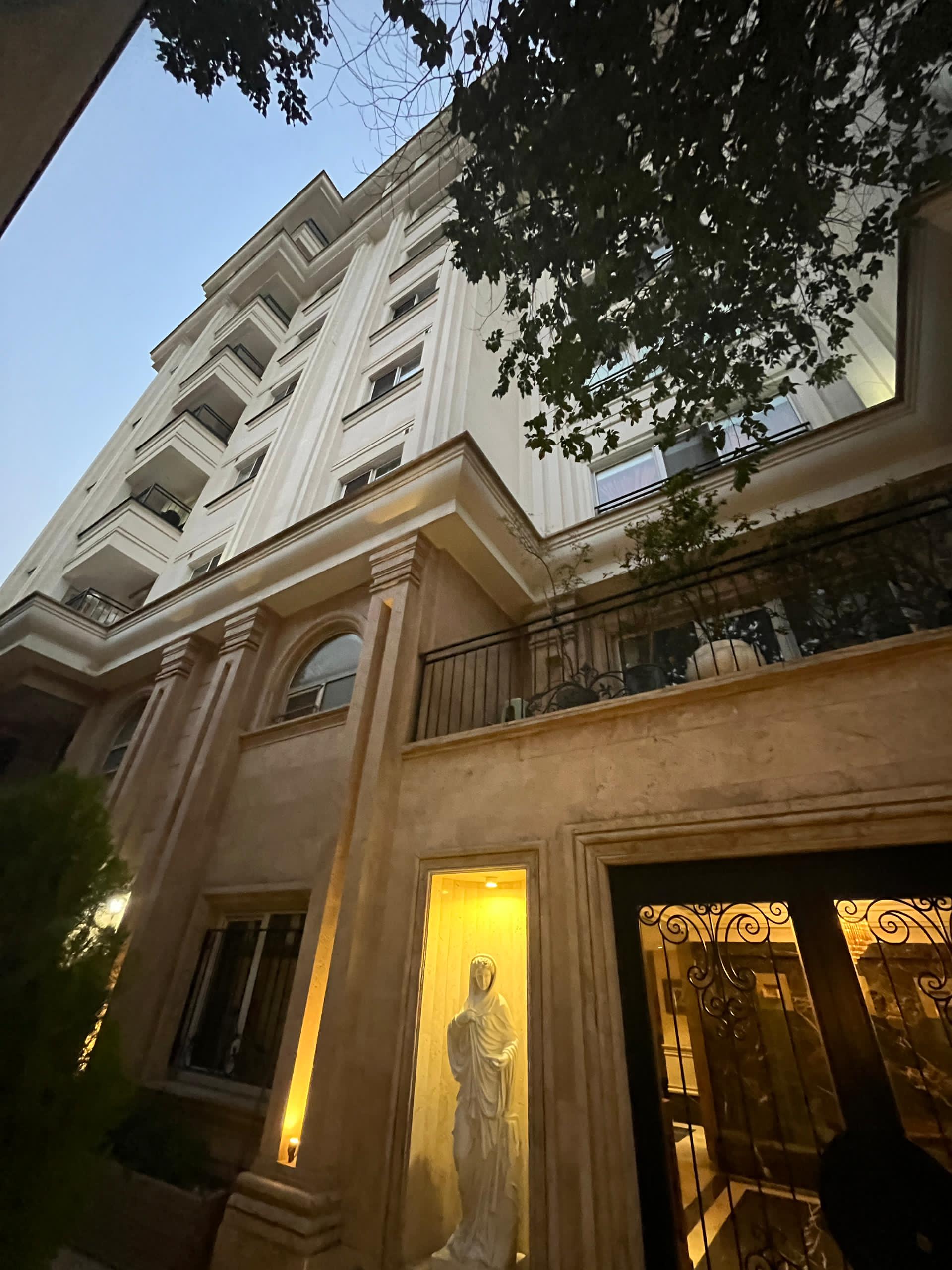 فروش اپارتمان 125 متر نیاوران