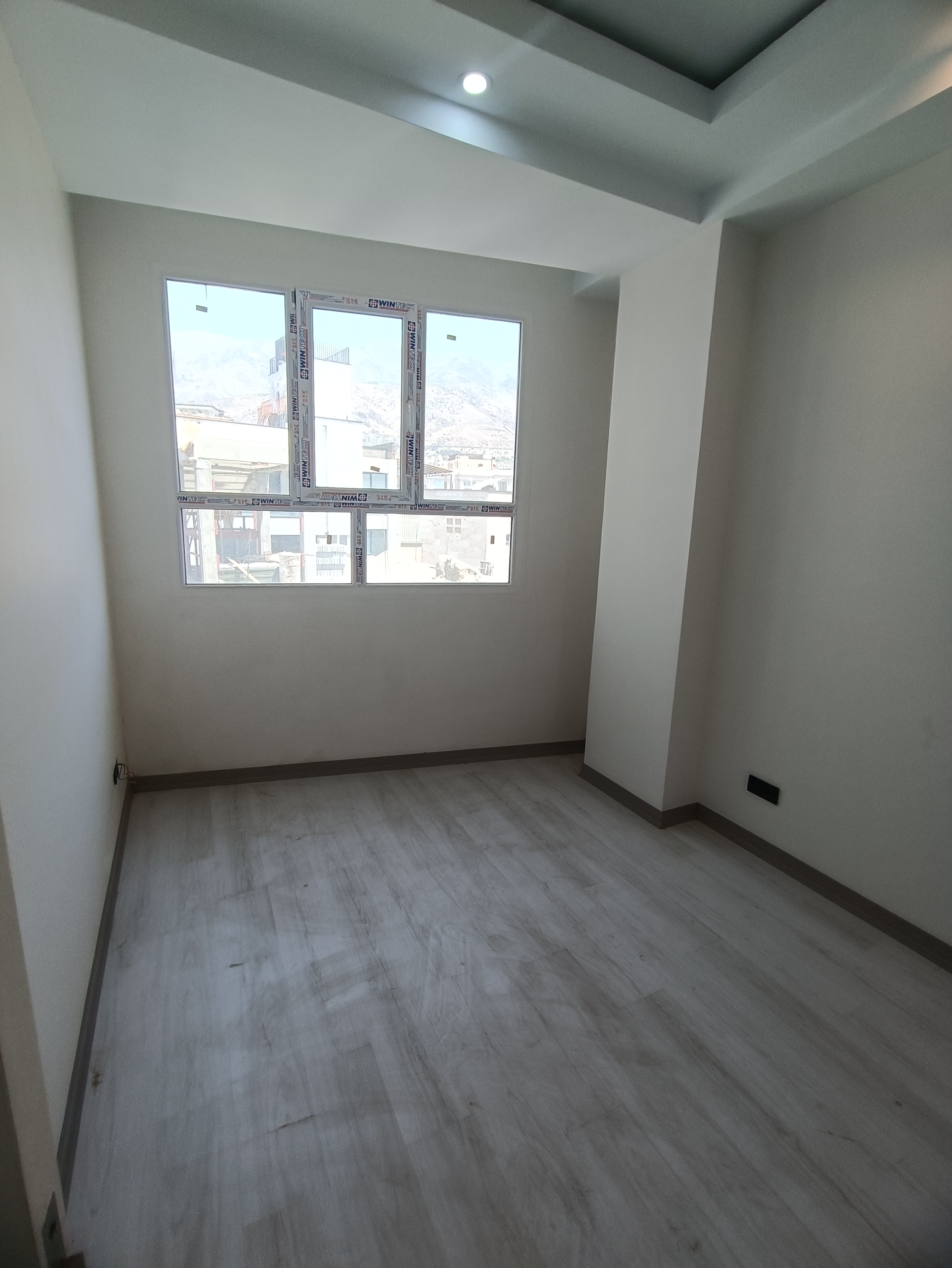 اجاره آپارتمان 200متر اندرزگو 3خوابه