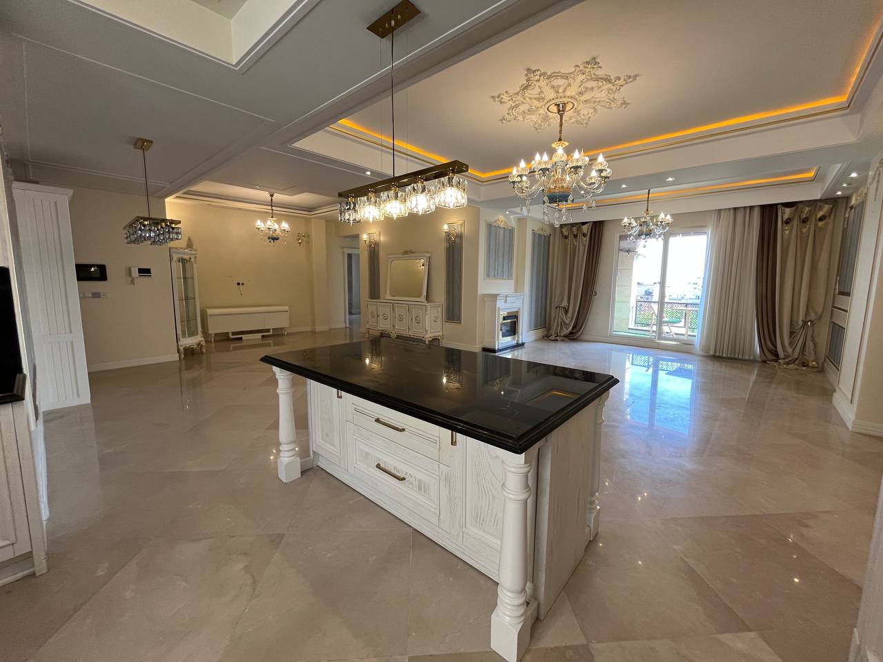 اجاره آپارتمان 270 متر نیاوران مشاعات فعال