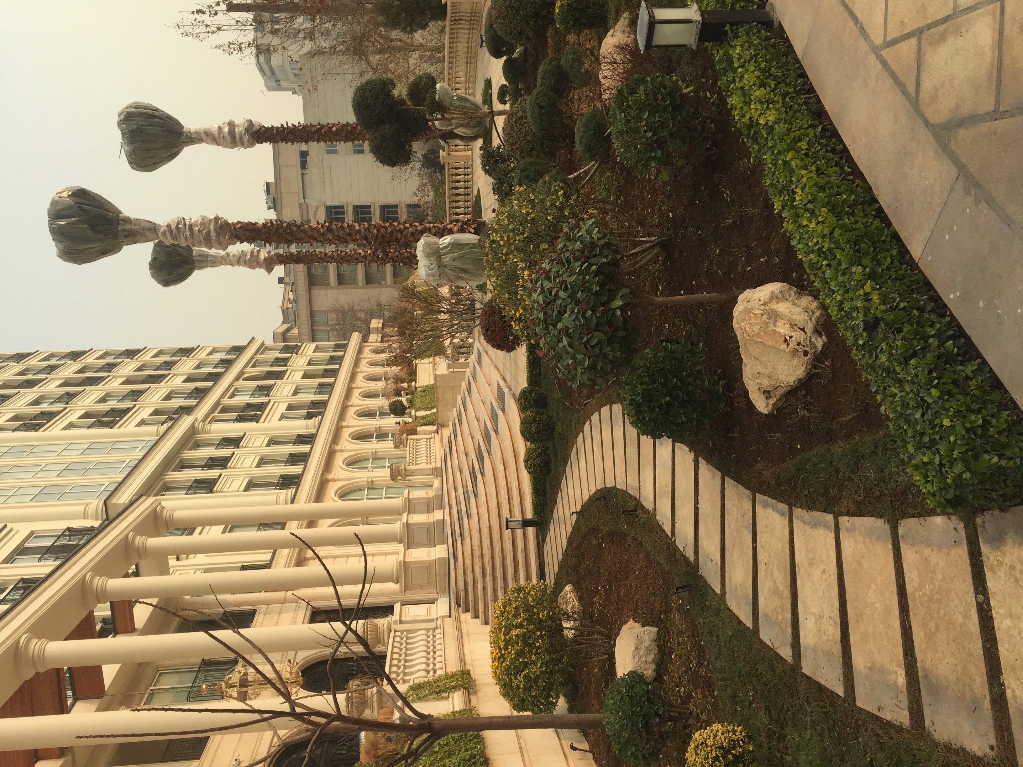 رهن كامل برج باغ بى نظير در منطقه