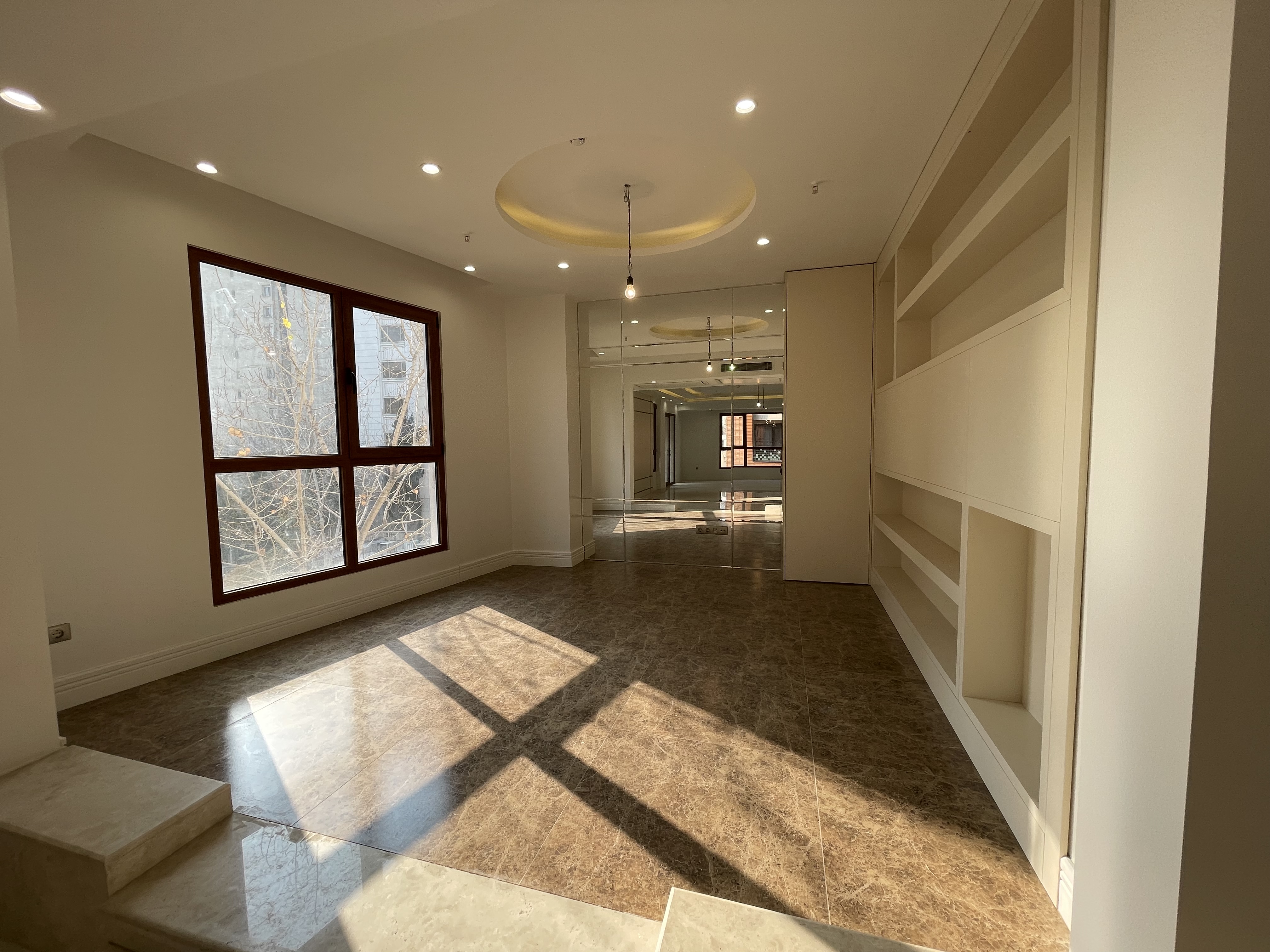 فروش اپارتمان 200 متری در فرمانیه