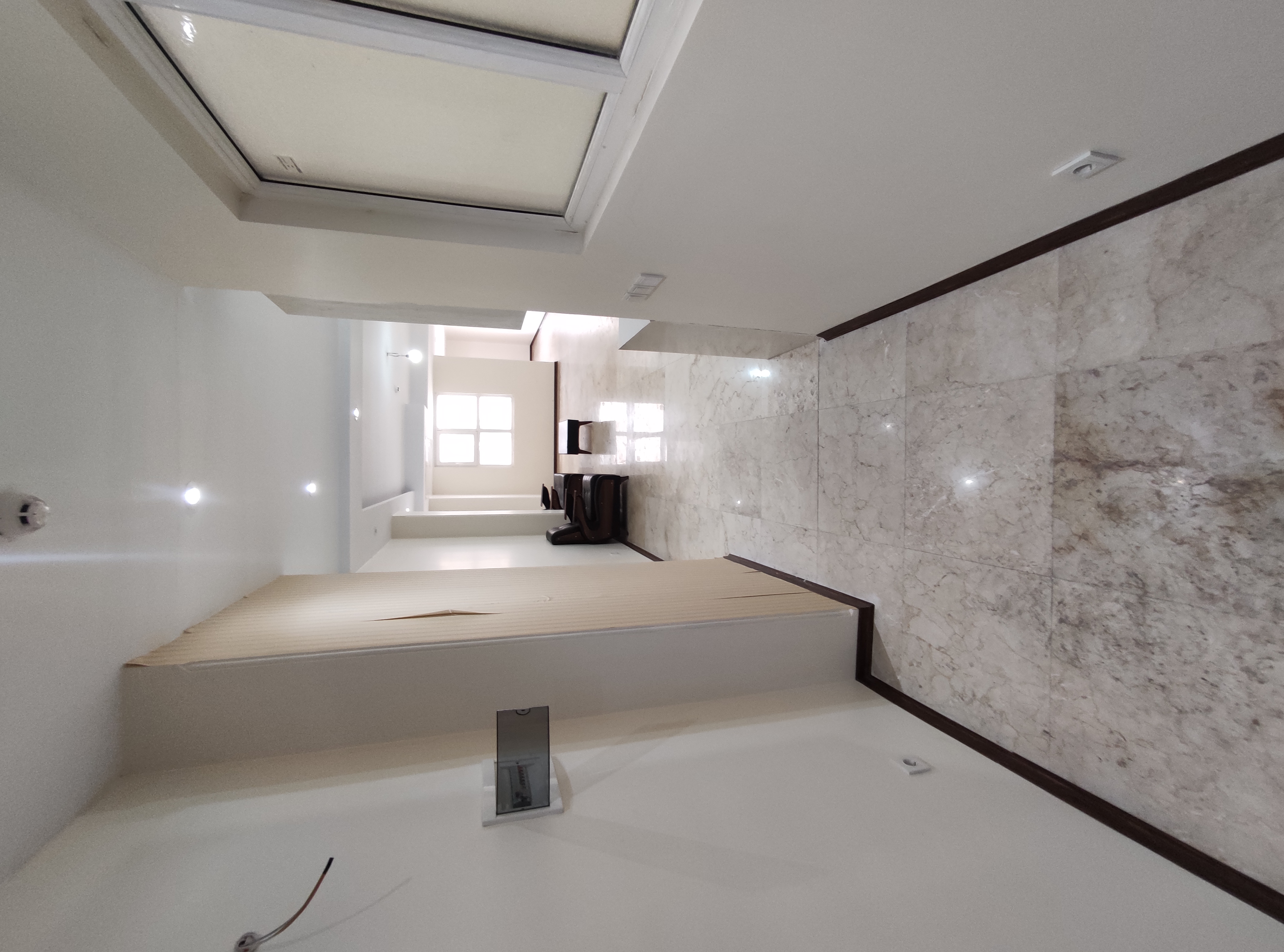 فروش آپارتمان 104 متر  عطاری مقدم کلید نخورده