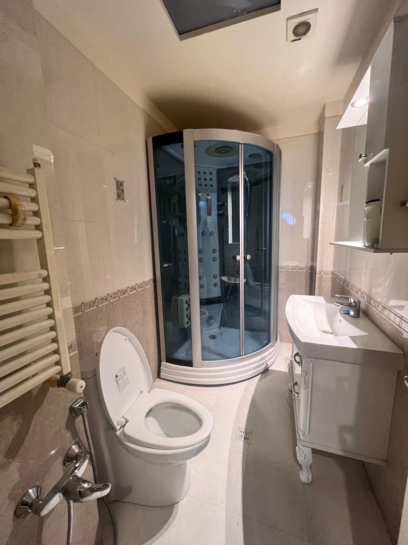 اپارتمان 185متری