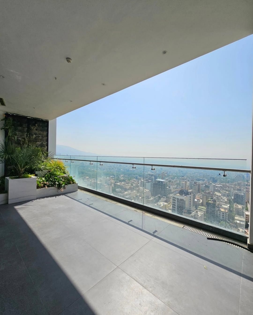 اجاره آپارتمان 275متر کامرانیه  کلید نخورده  تک واحدی