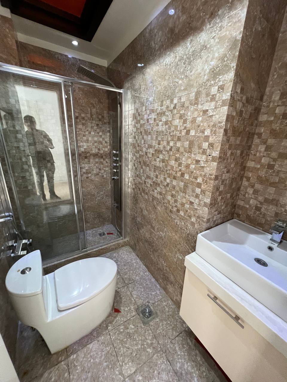 اجاره آپارتمان 100متر  نیاوران نوساز تاپ لوکیشن