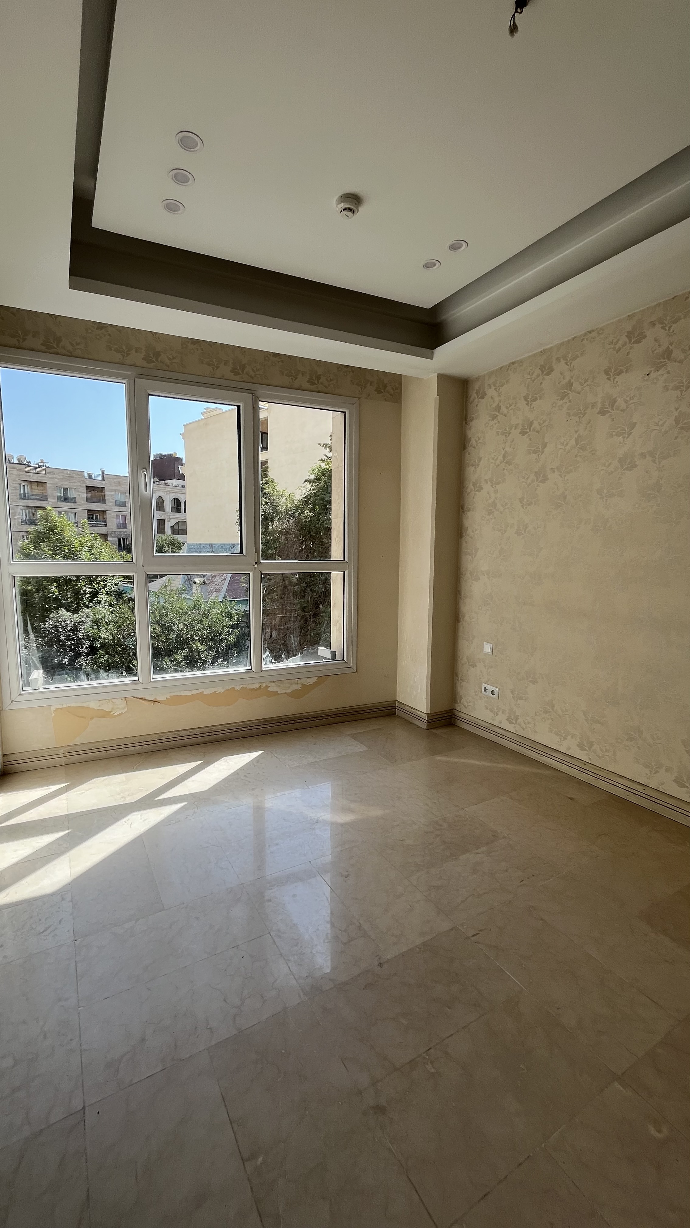 اجاره آپارتمان 165 متر جمال آباد مشاعات فعال