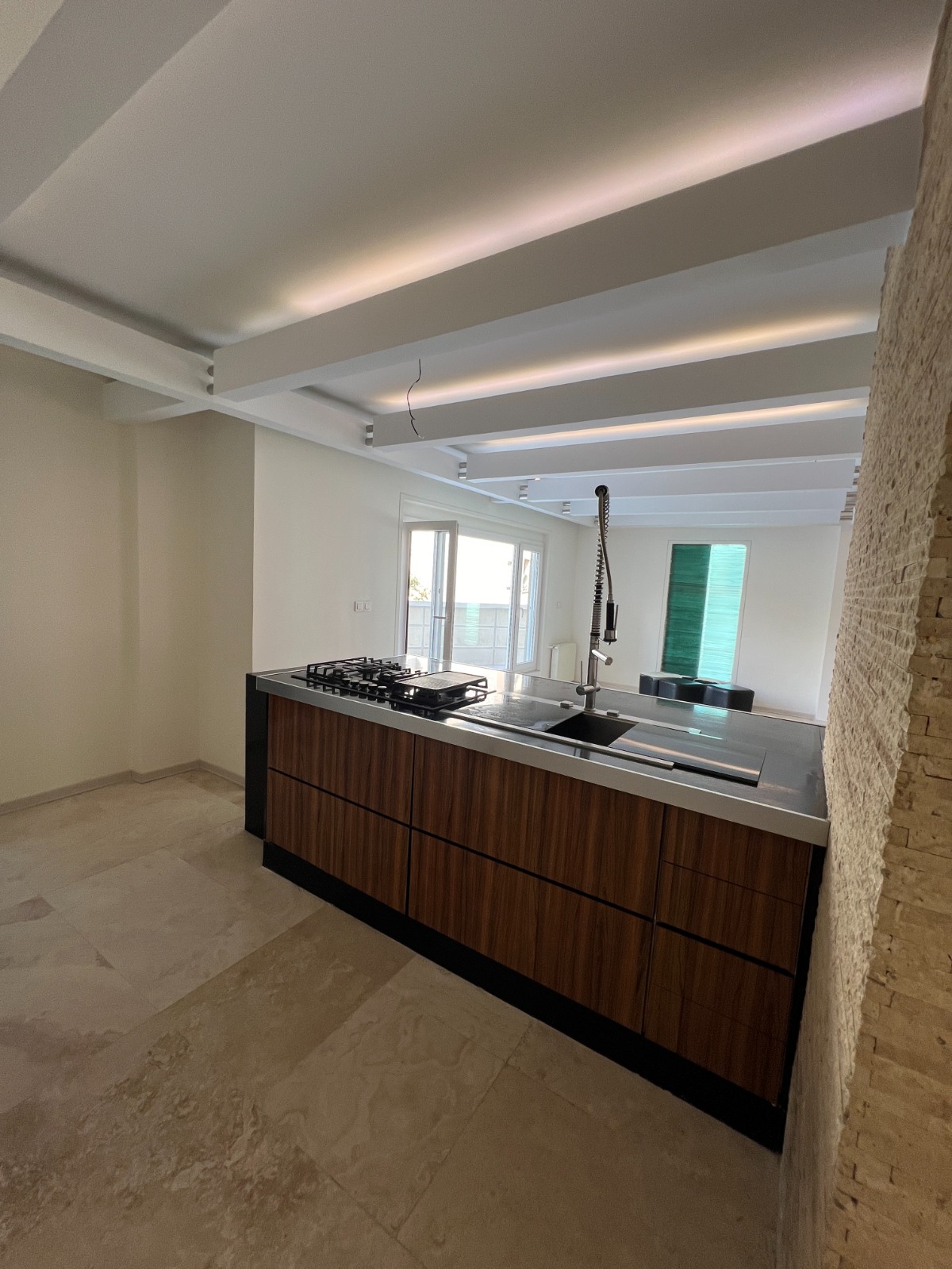 اجاره اداری 180متر قیطریه