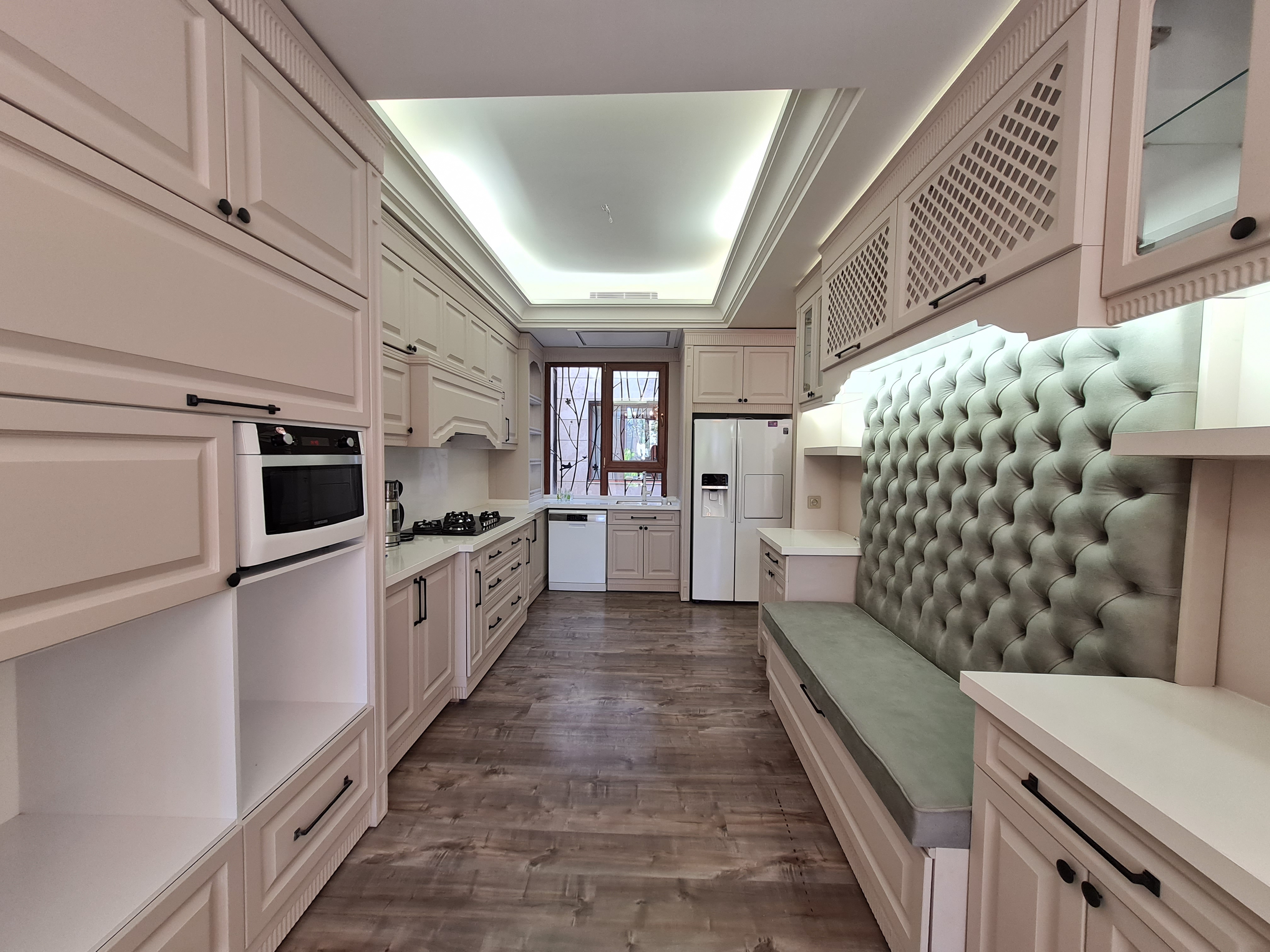 اجاره آپارتمان 320 متر جهانتاب تاپ لوکیشن