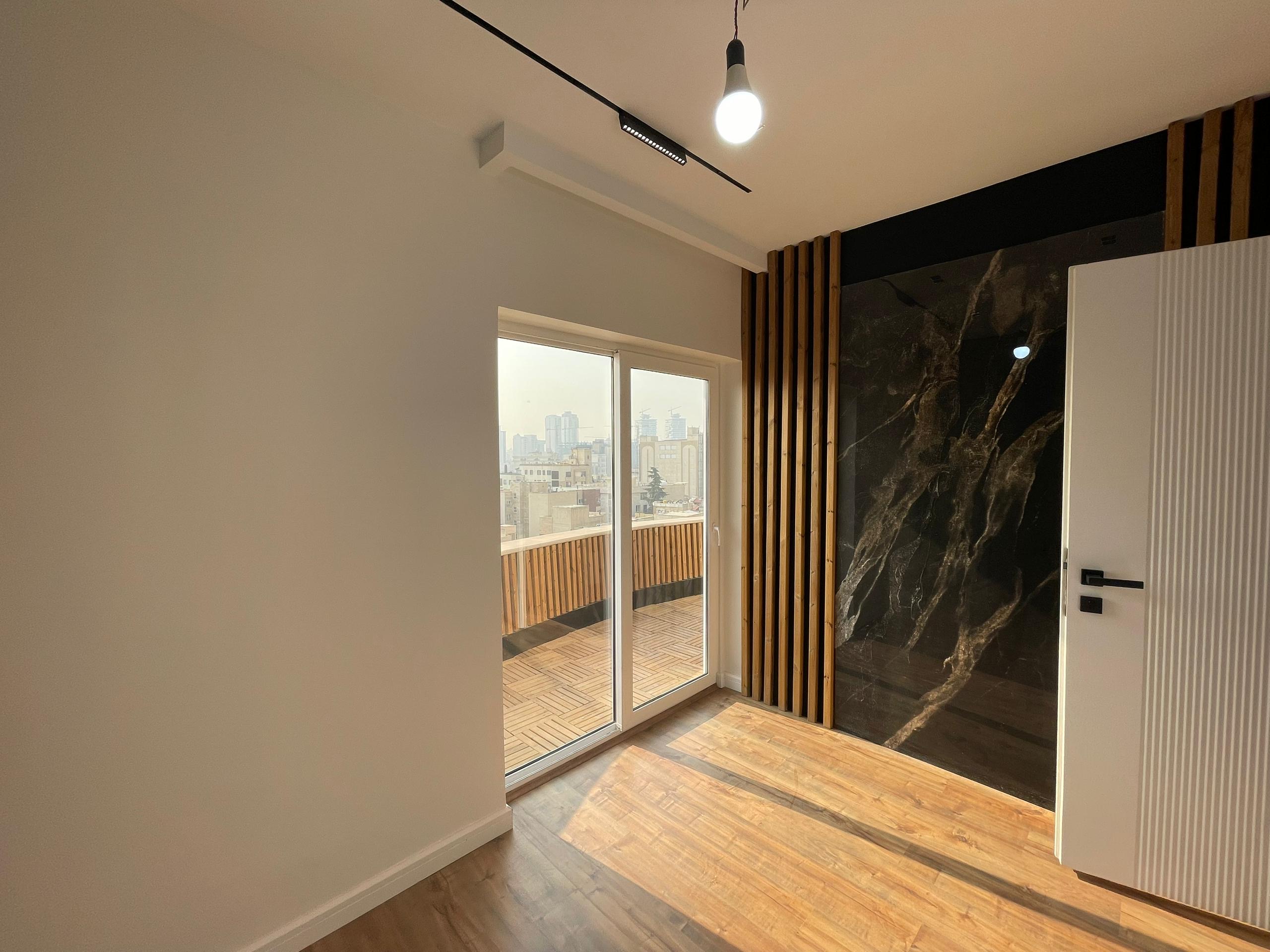 فروش آپارتمان 85 متر اندرزگو  ویو کل شهر فول بازسازی