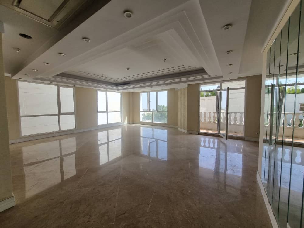 اجاره اپارتمان 230متری فول مشاعات