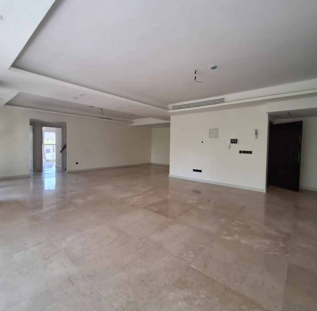 120 متر / فول مشاعات / درب دوم